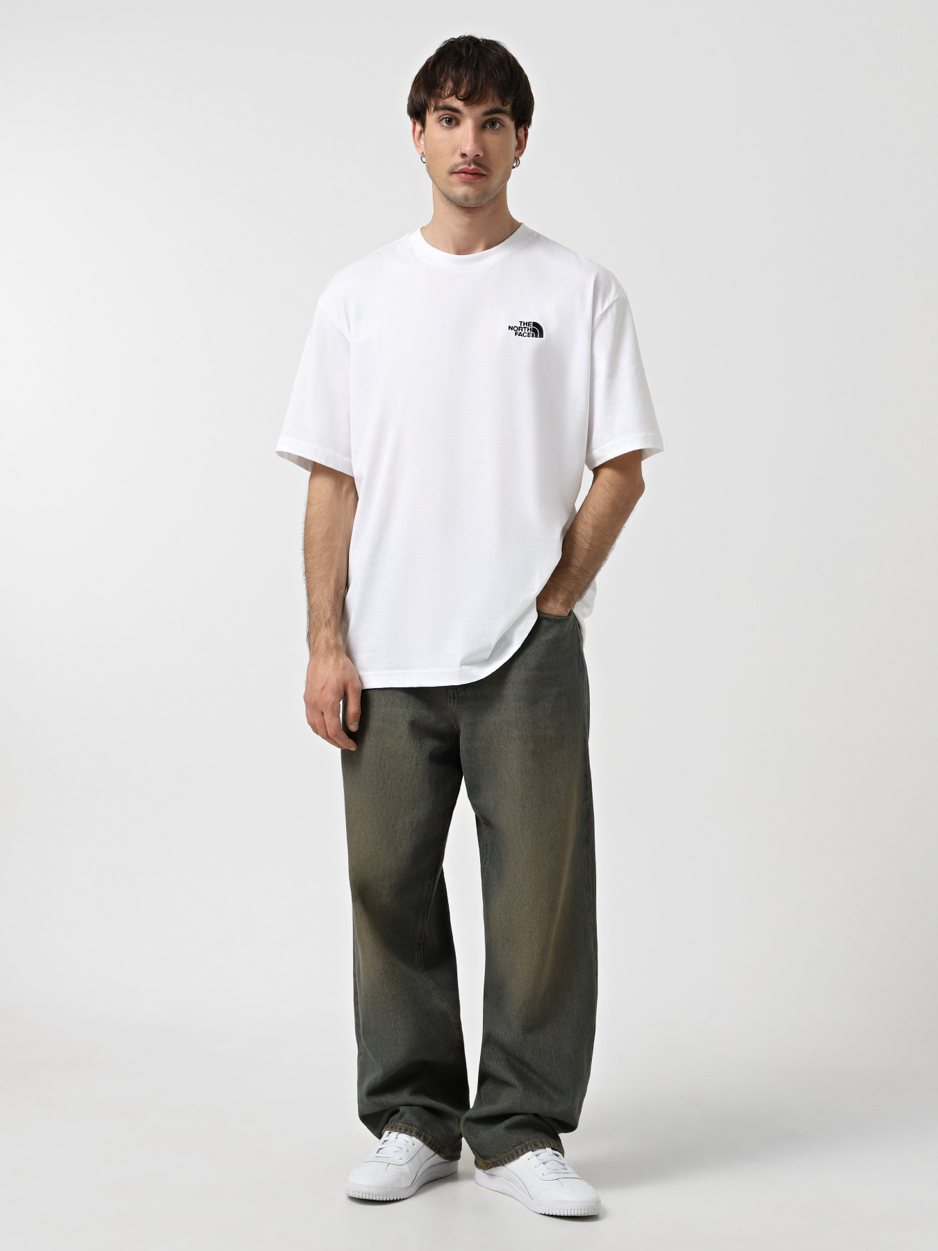 Футболка The North Face Oversized Simple Dome модель NF0A87NRFN41 Футболка The North Face Oversized Simple Dome модель NF0A87NRFN41 Фото