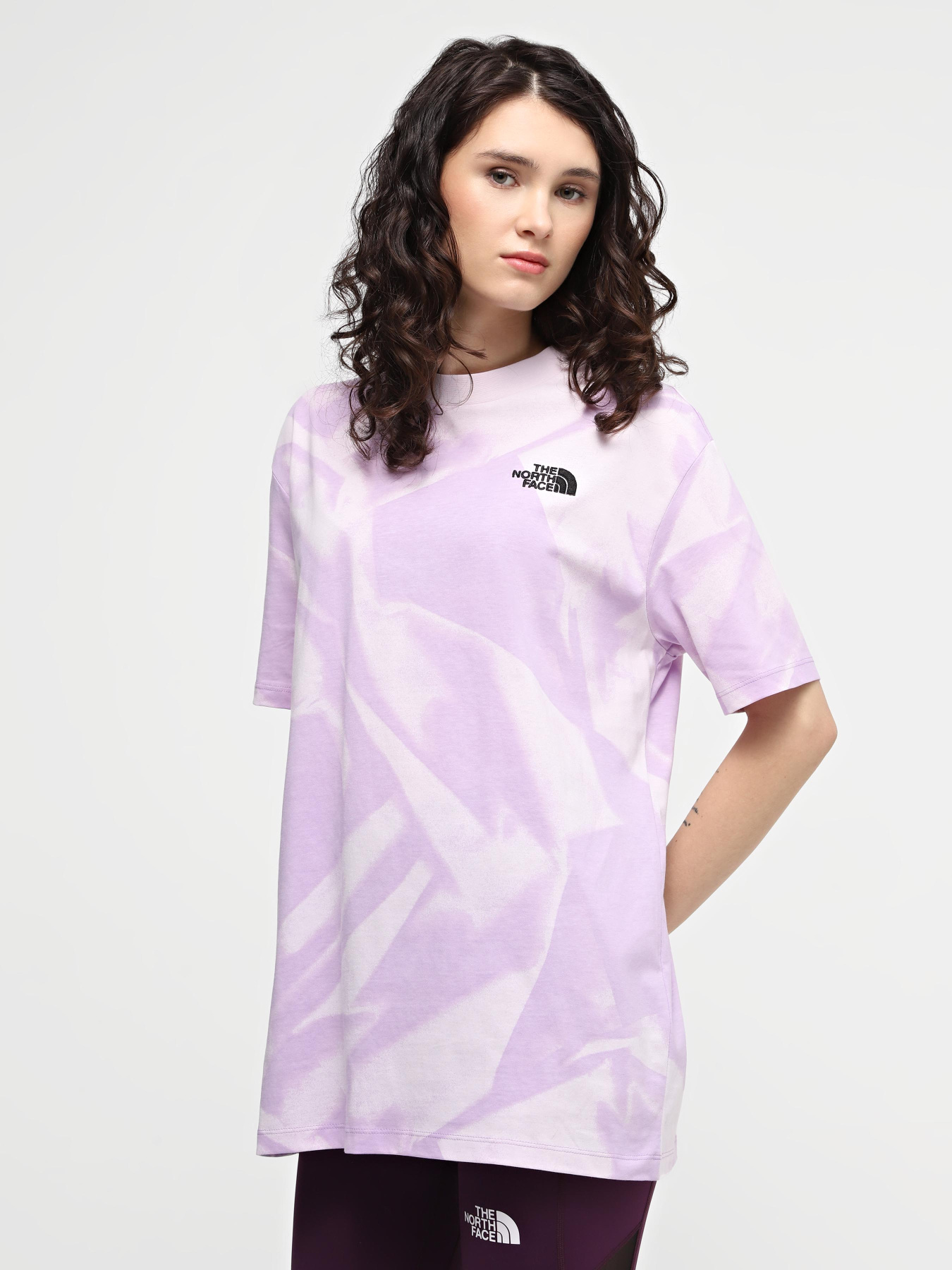 Футболка The North Face W S/S Oversize Simple Dome Tee Print модель NF0A881FUI61 Фото