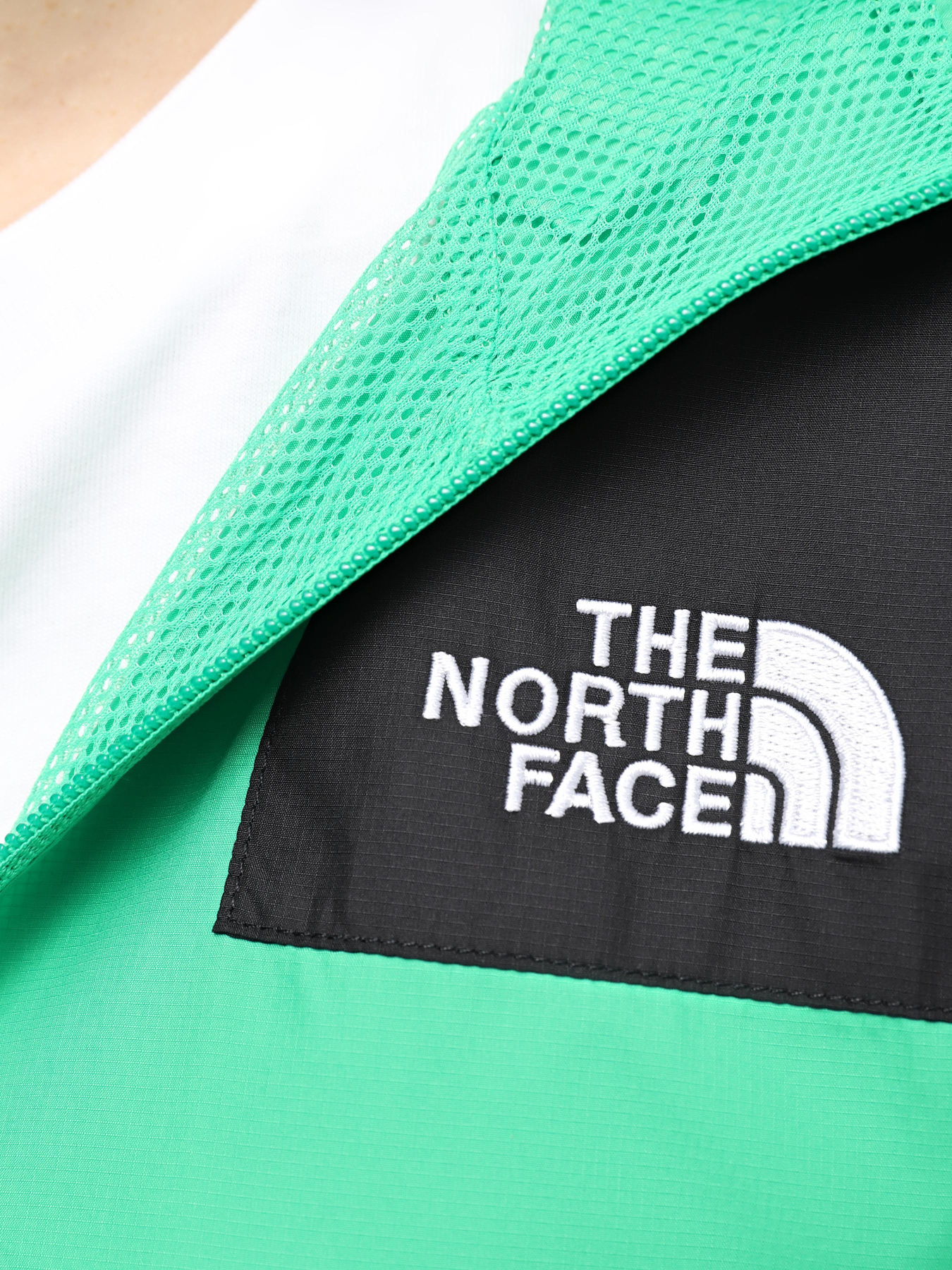 Вітровка The North Face W Sheru Jacket - Eu модель NF0A4C9HROJ1 Фото