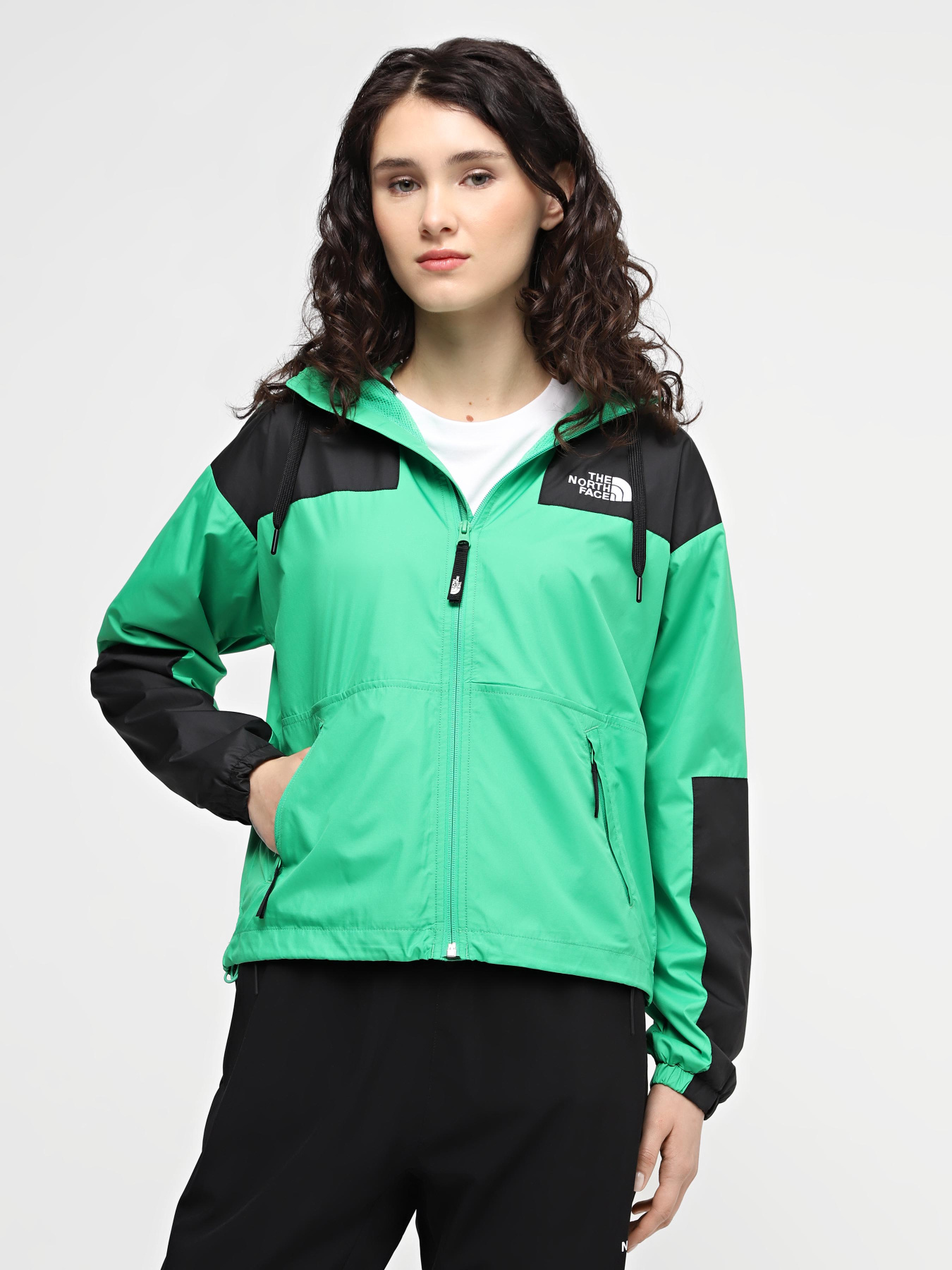 Вітровка The North Face W Sheru Jacket - Eu модель NF0A4C9HROJ1 Фото