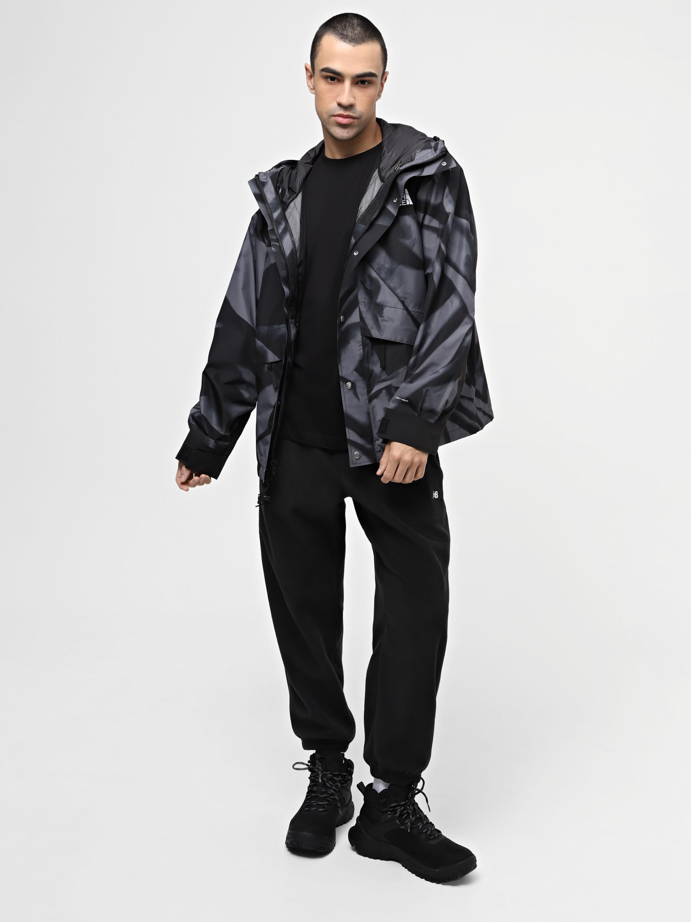 Вітровка The North Face 86 Retro Mountain Jacket модель NF0A7UR9SIF1 Вітровка The North Face 86 Retro Mountain Jacket модель NF0A7UR9SIF1 Фото