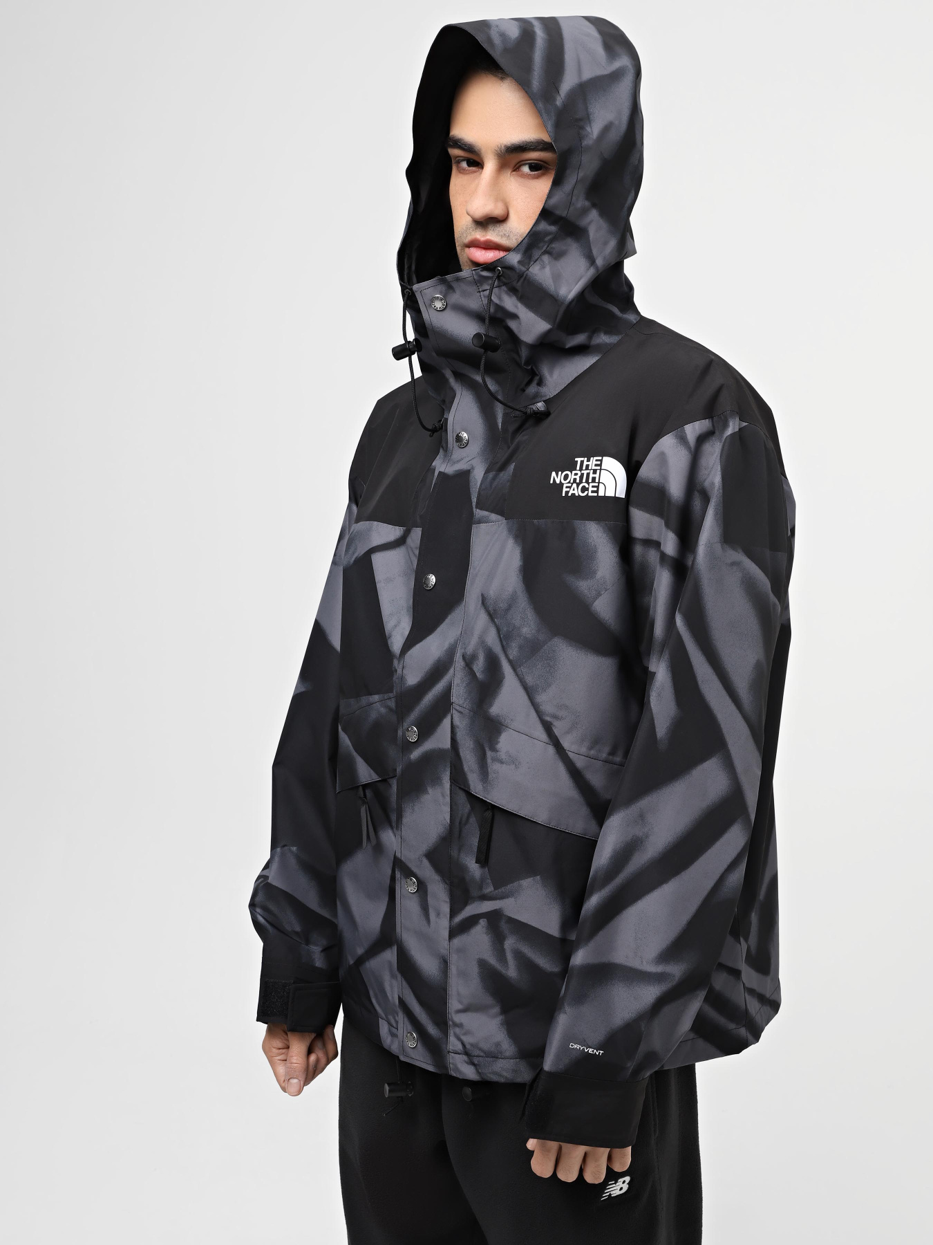 Вітровка The North Face 86 Retro Mountain Jacket модель NF0A7UR9SIF1 Вітровка The North Face 86 Retro Mountain Jacket модель NF0A7UR9SIF1 Фото