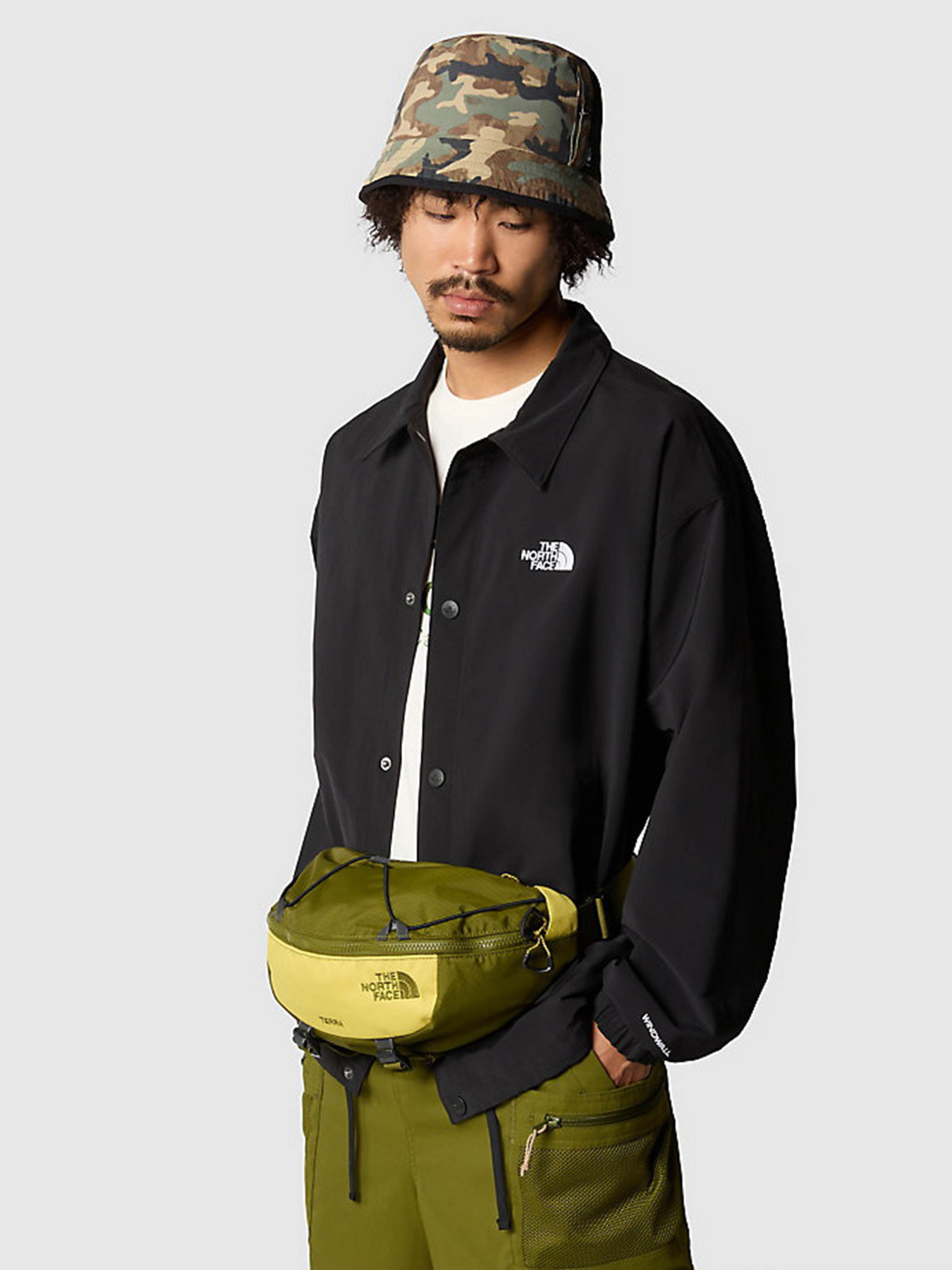 Ветровка The North Face Easy Wind Coches модель NF0A8703JK31 Фото