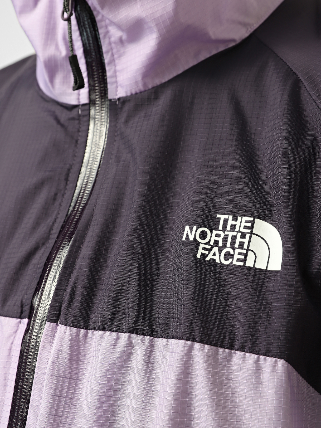 Куртки та дублянки The North Face M Wind Shell Full Zip модель NF0A879FVIB1 Фото
