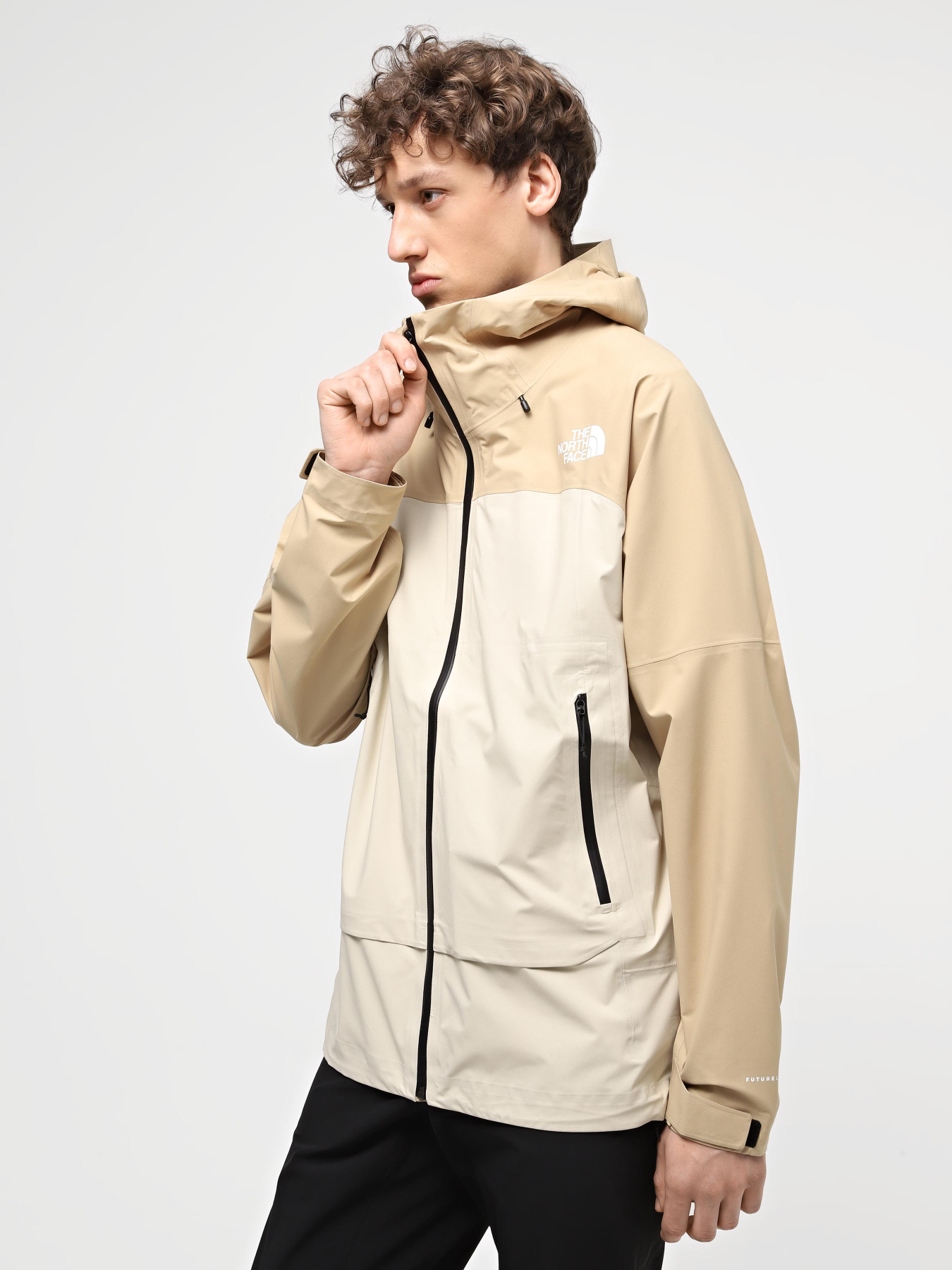 Демісезонна куртка The North Face M Frontier Futurelight Jacket модель NF0A86QQPV61 Демісезонна куртка The North Face M Frontier Futurelight Jacket модель NF0A86QQPV61 Фото