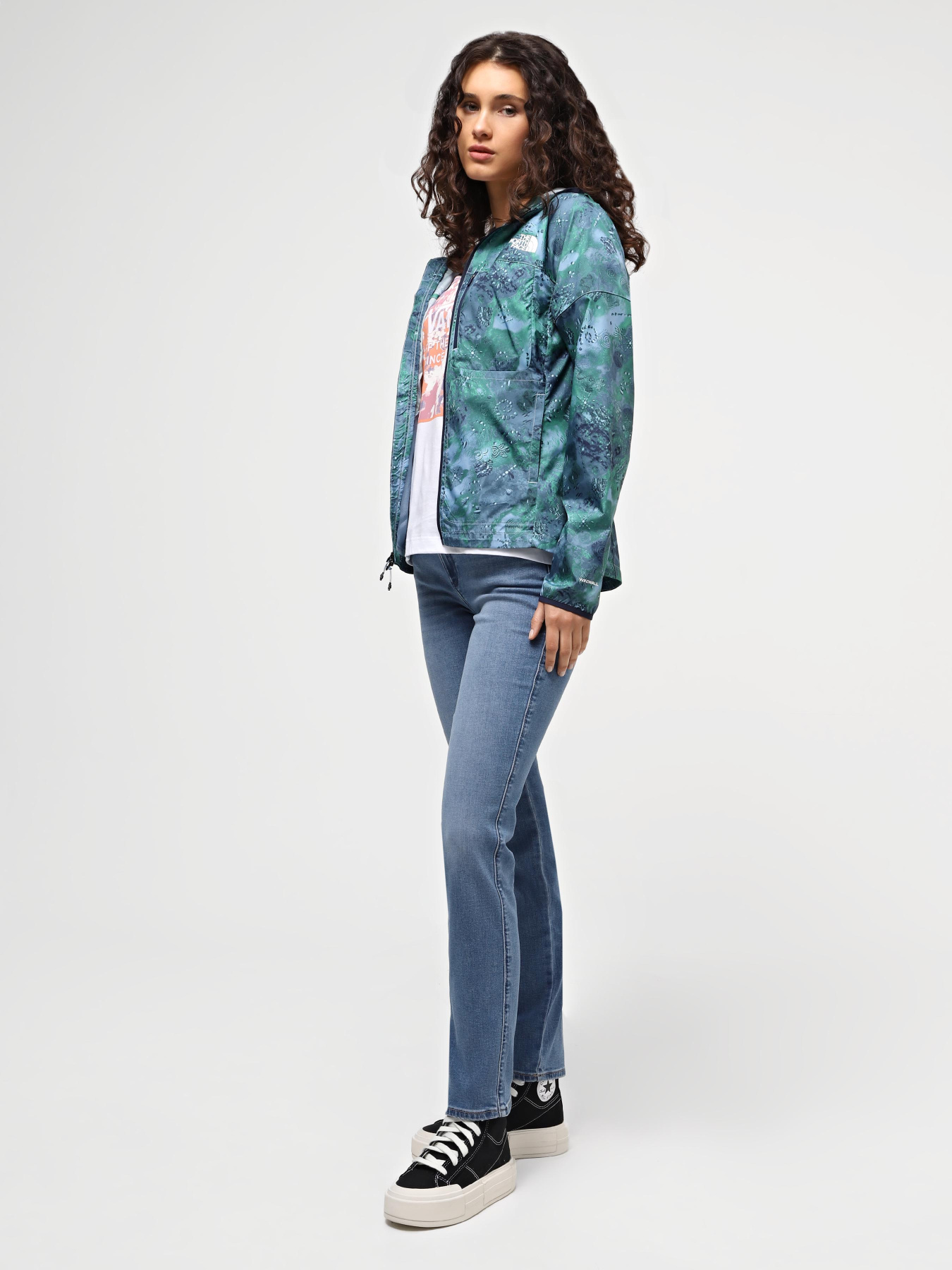 Вітровка The North Face W Higher Run Wind Jacket модель NF0A8720SIJ1 Фото