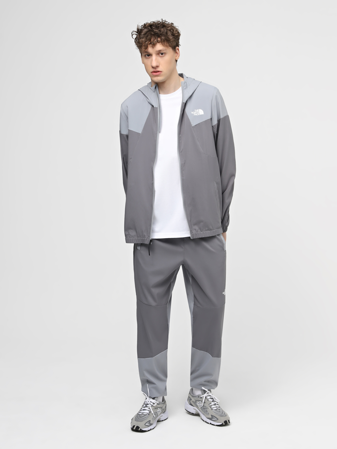 Ветровка The North Face M Ma Wind Track Hoodie модель NF0A87J2W2O1 Фото