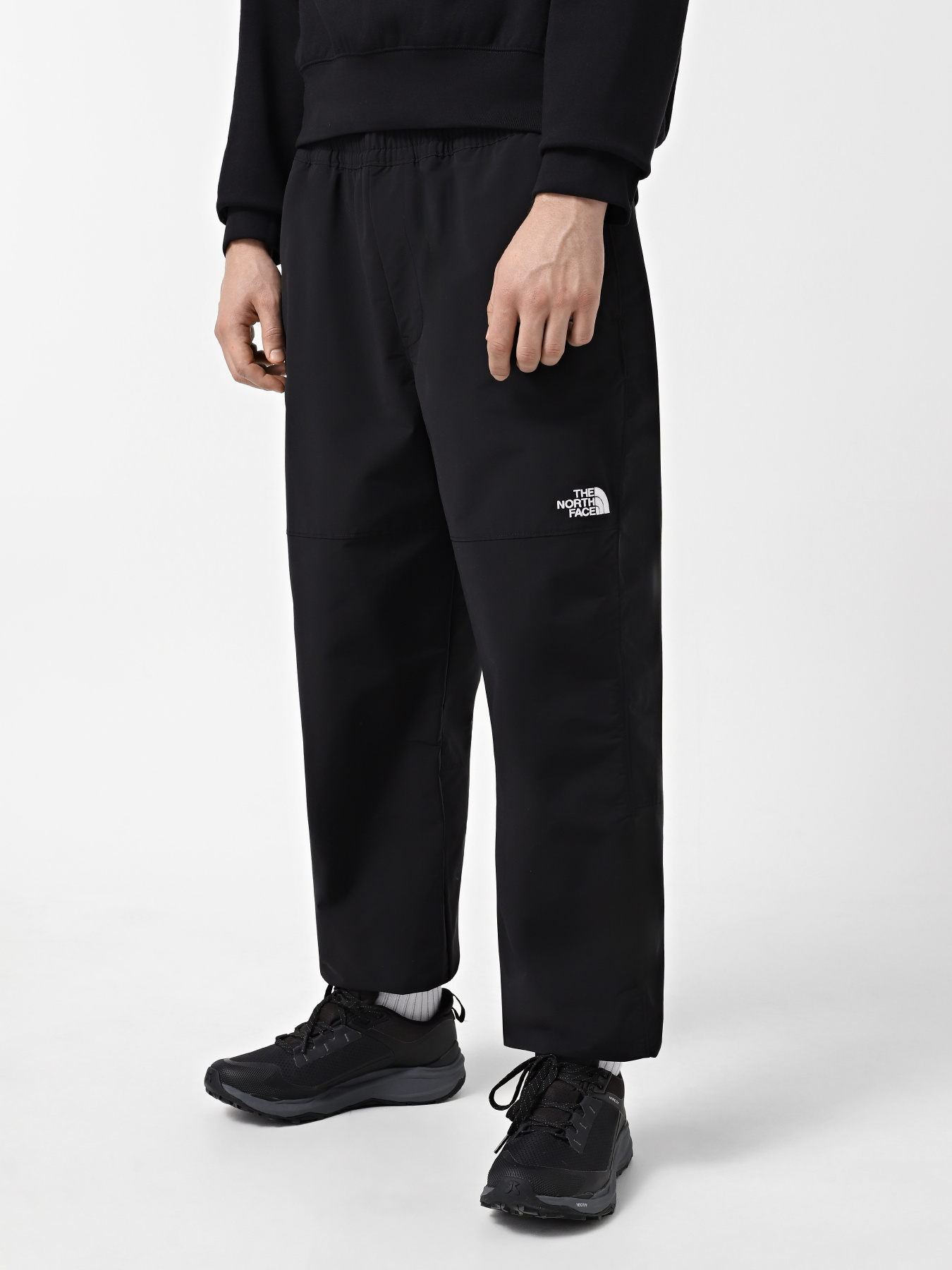 Повсякденні штани The North Face Easy Wind модель NF0A8767JK31 Фото