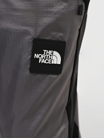 Повсякденні штани The North Face M Wind Shell Pant модель NF0A879QRPI1 Фото