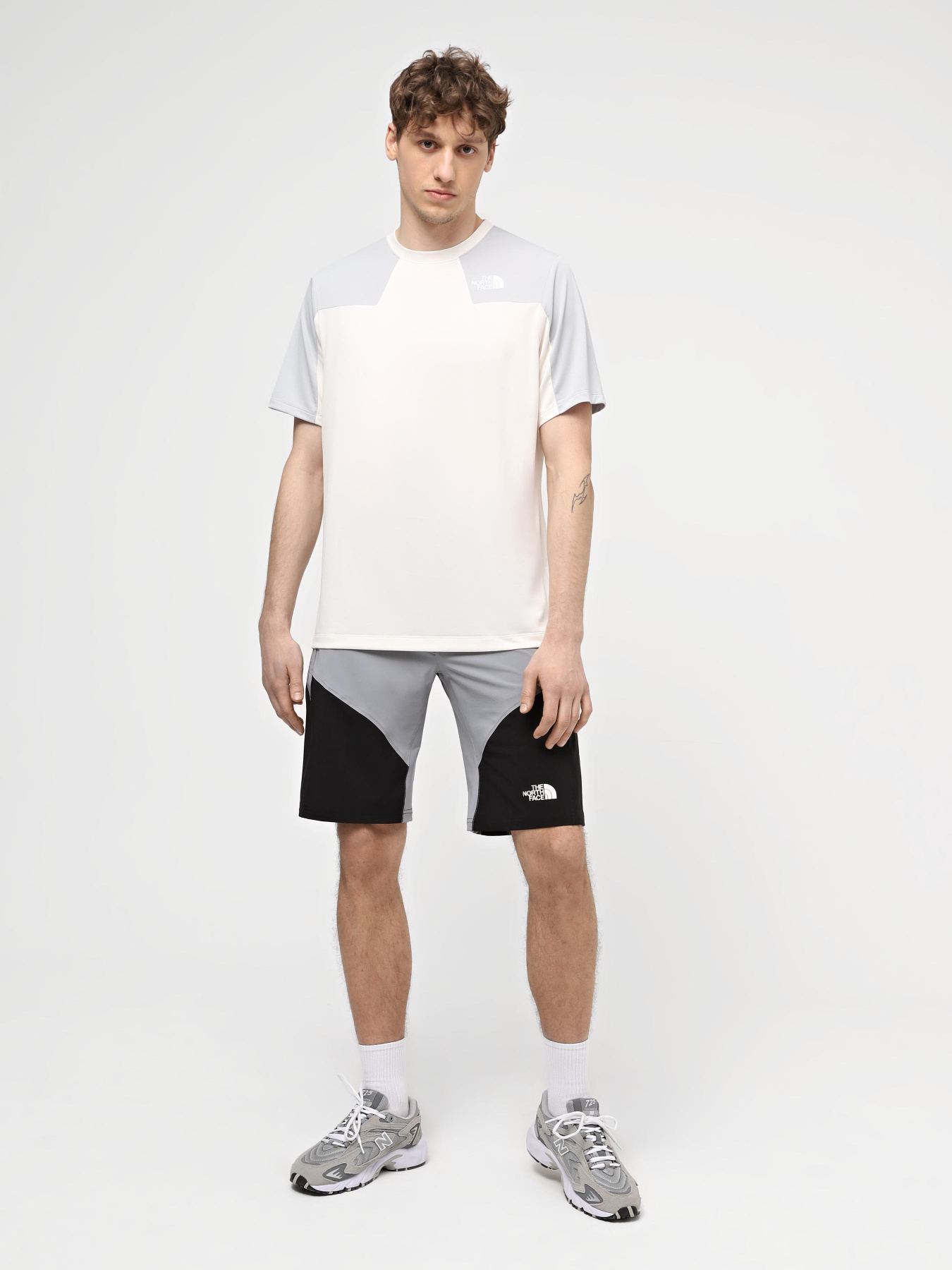 Шорты спортивные The North Face M Felik Slim Tapered Short модель NF0A825XK1C1 Фото