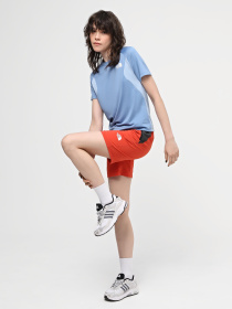 Шорты спортивные The North Face W Felik Slim Tapered Short модель NF0A87HYWIM1 Фото