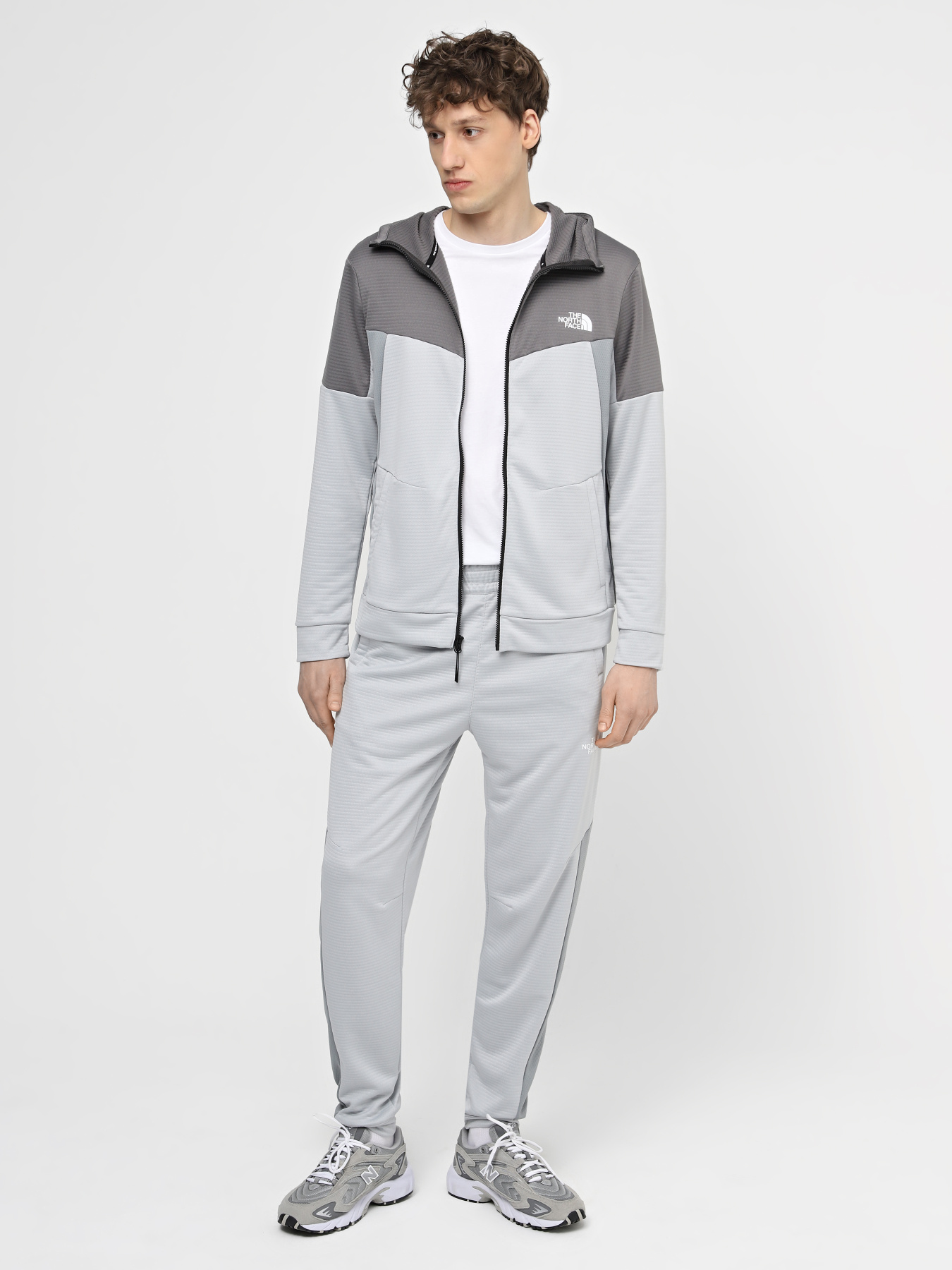 Штаны спортивные The North Face M Ma Fleece Jogger модель NF0A87JFJ4U1 Фото