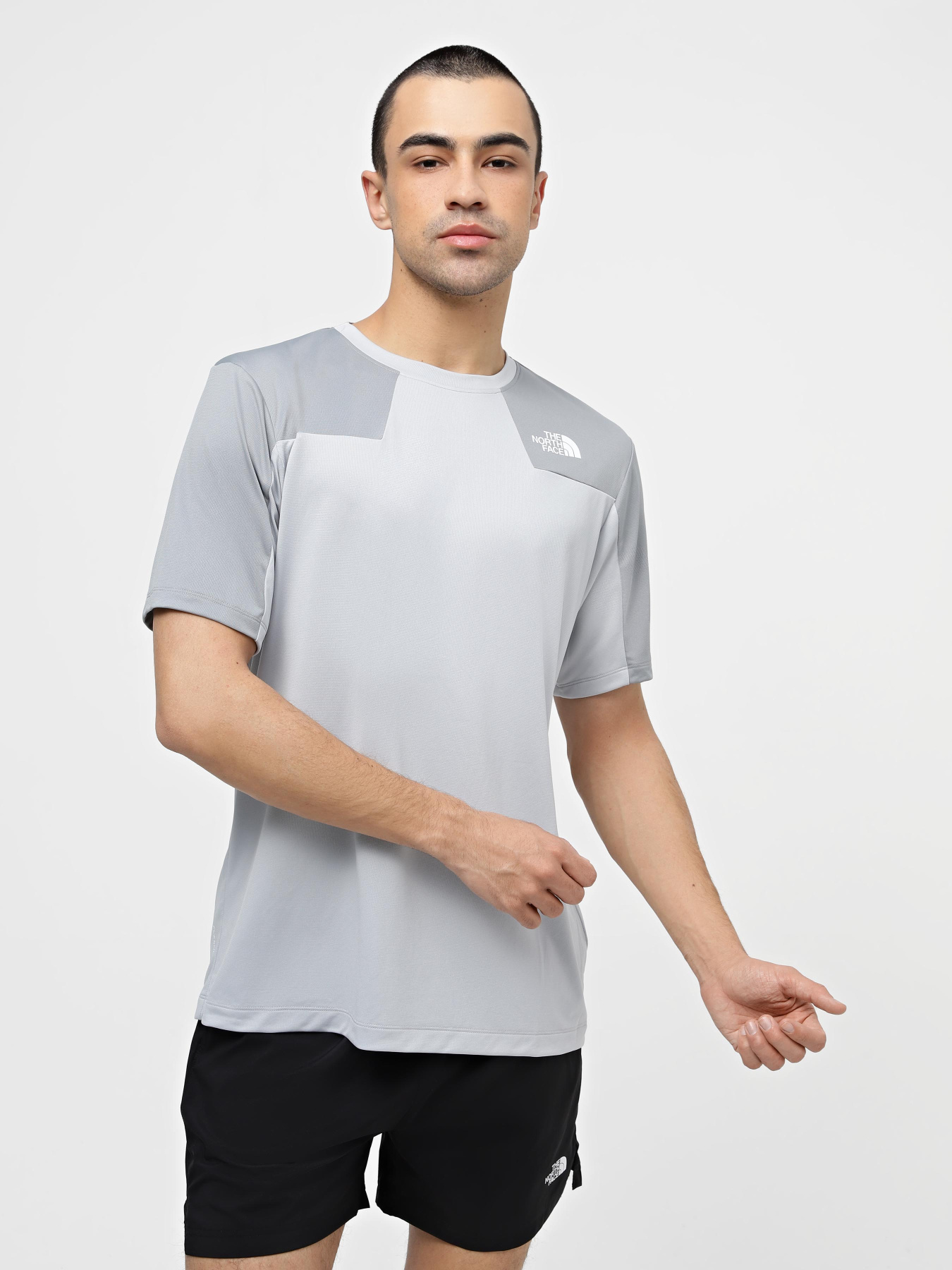Футболка The North Face M Ma S/S Tee модель NF0A87JJJ4U1 Футболка The North Face M Ma S/S Tee модель NF0A87JJJ4U1 Фото
