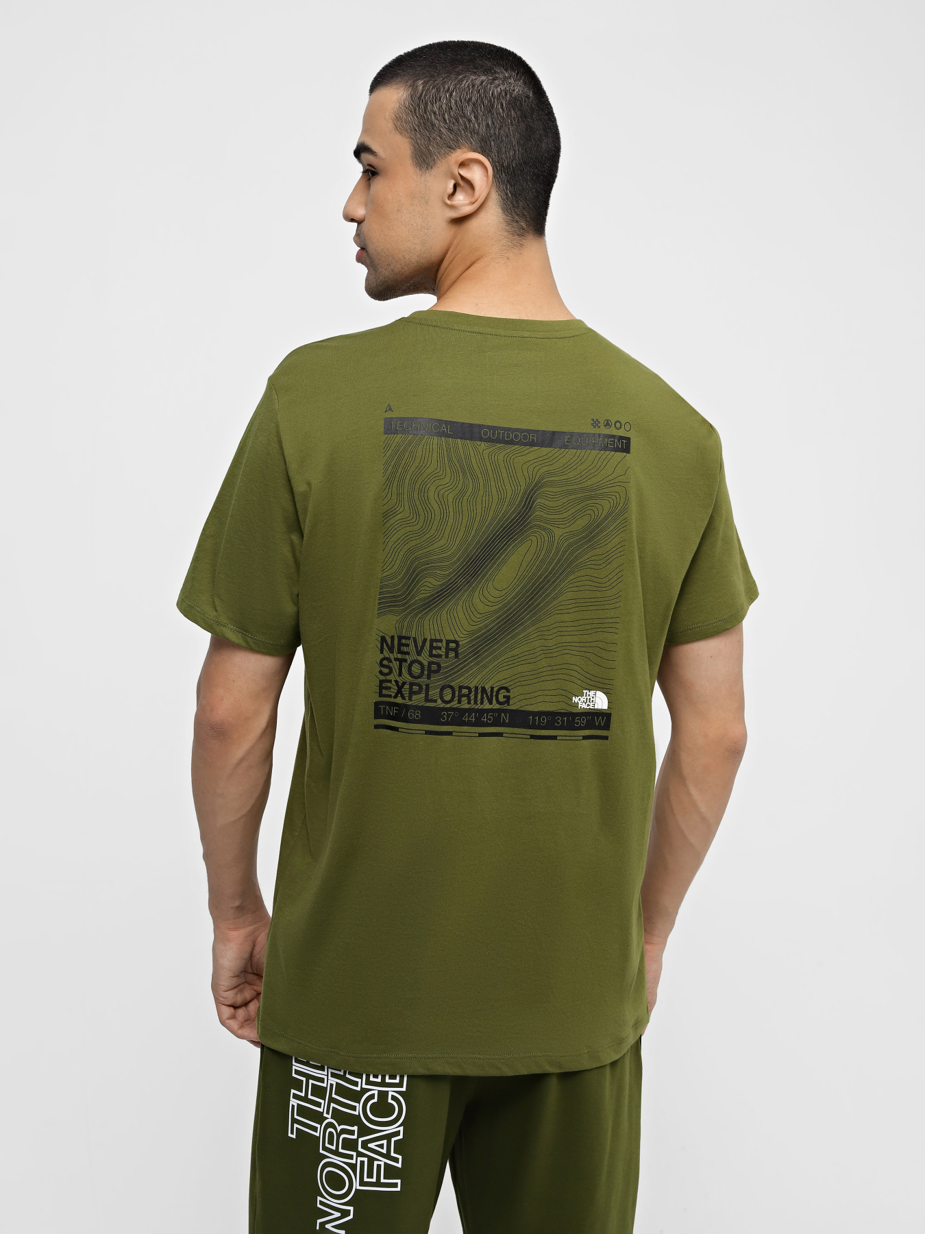 Футболка The North Face M Foundation Mountain Lines Graphic модель NF0A8830PIB1 Фото