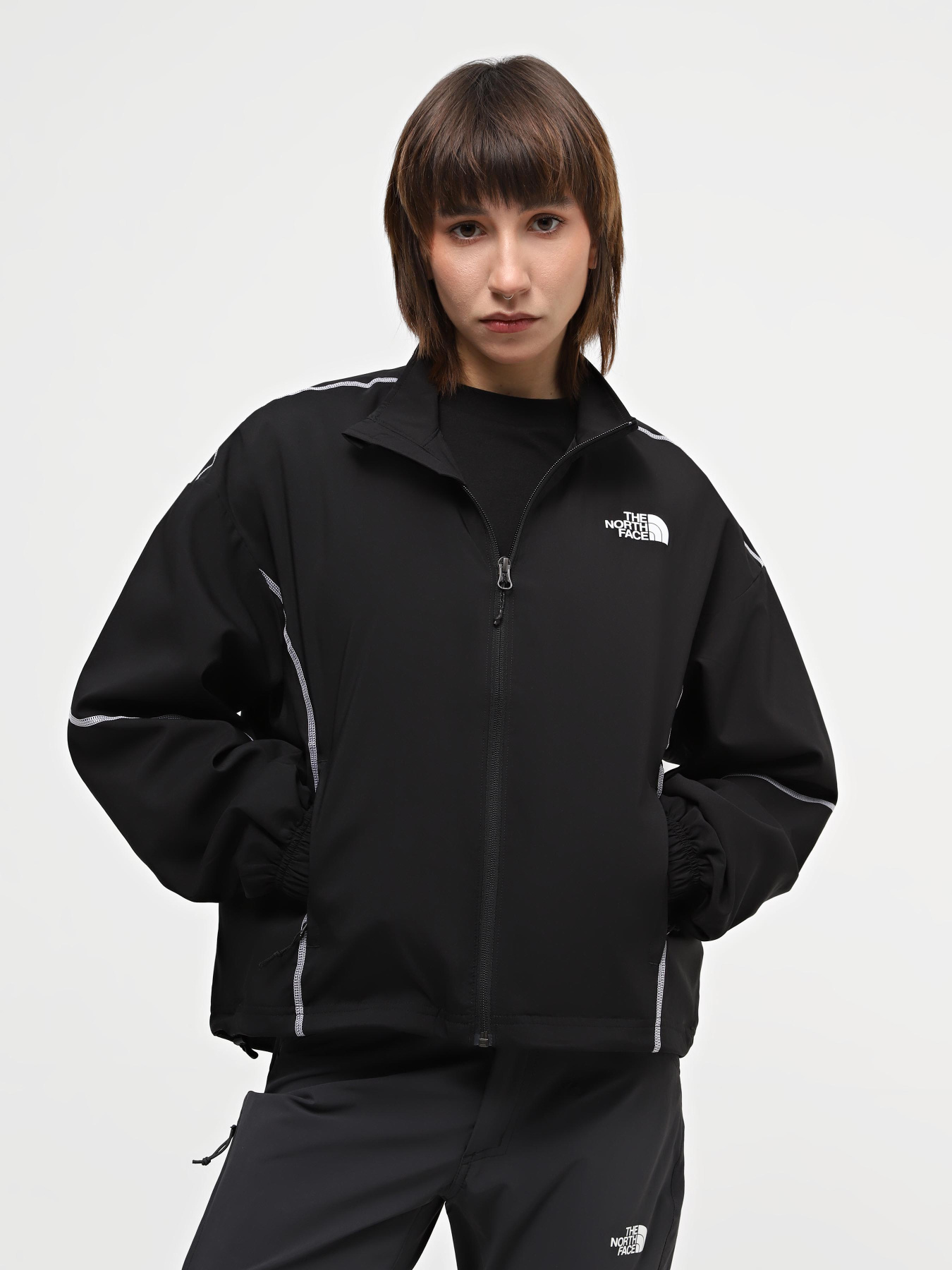 Вітровка The North Face W Hakuun Win модель NF0A884AJK31 Фото