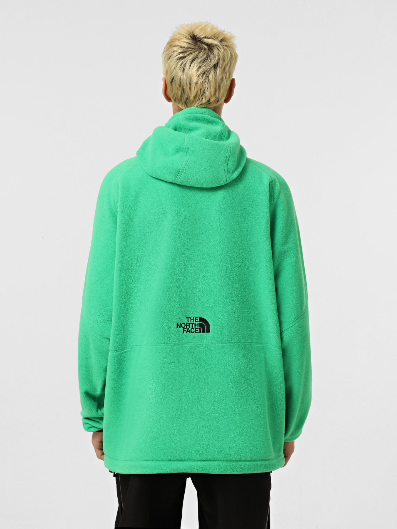 Кофта спортивная The North Face x Yinka Ilori Fleece модель NF0A89GFPO81 Фото