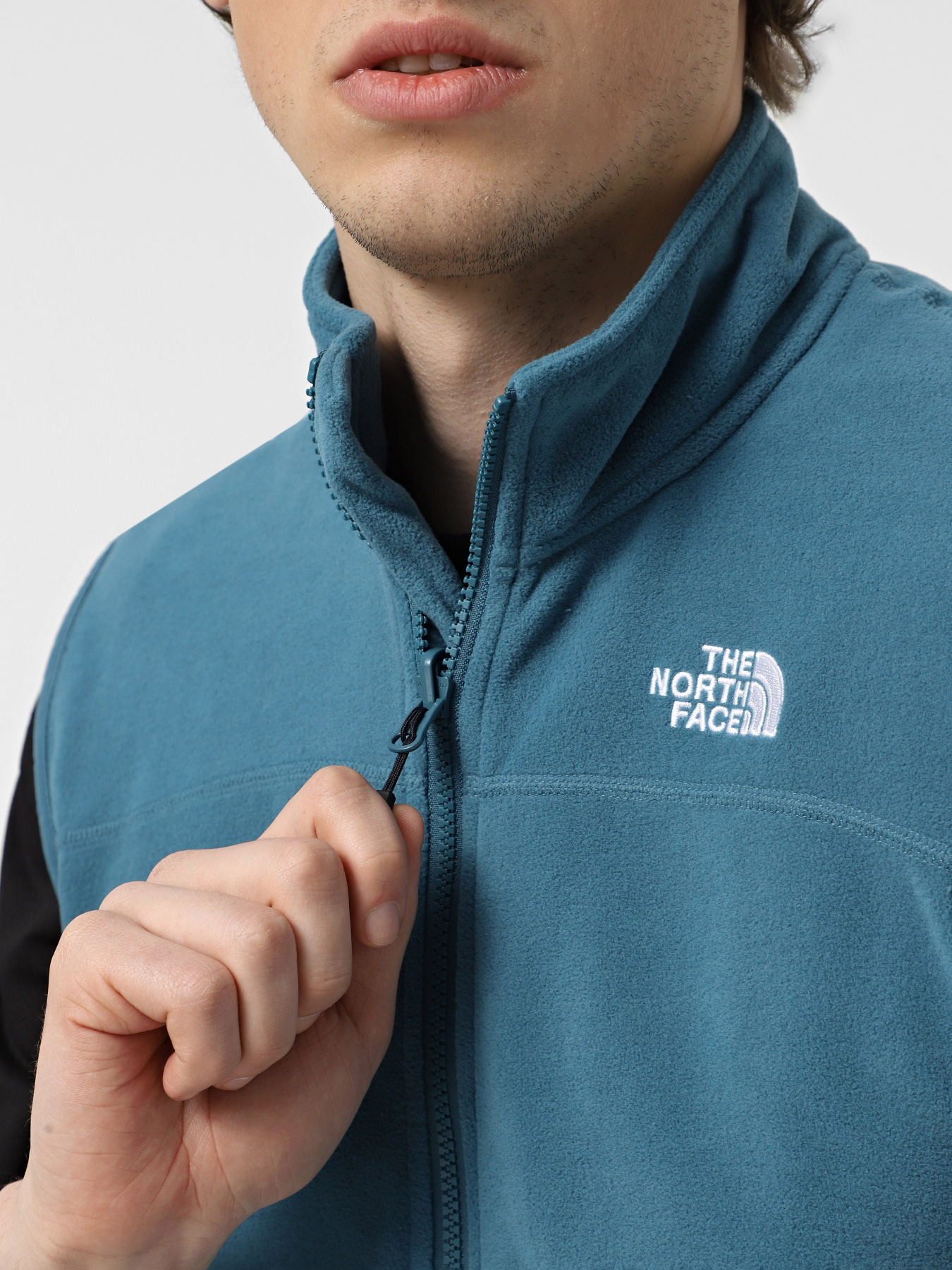 Утепленный жилет The North Face 100 Glacier модель NF0A7SSLQ311 Фото