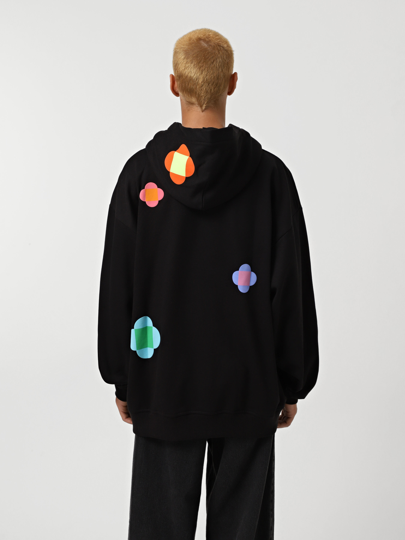 Худи The North Face x Yinka Ilori Let's Blossom Together Graphic модель NF0A89C4JK31 Фото