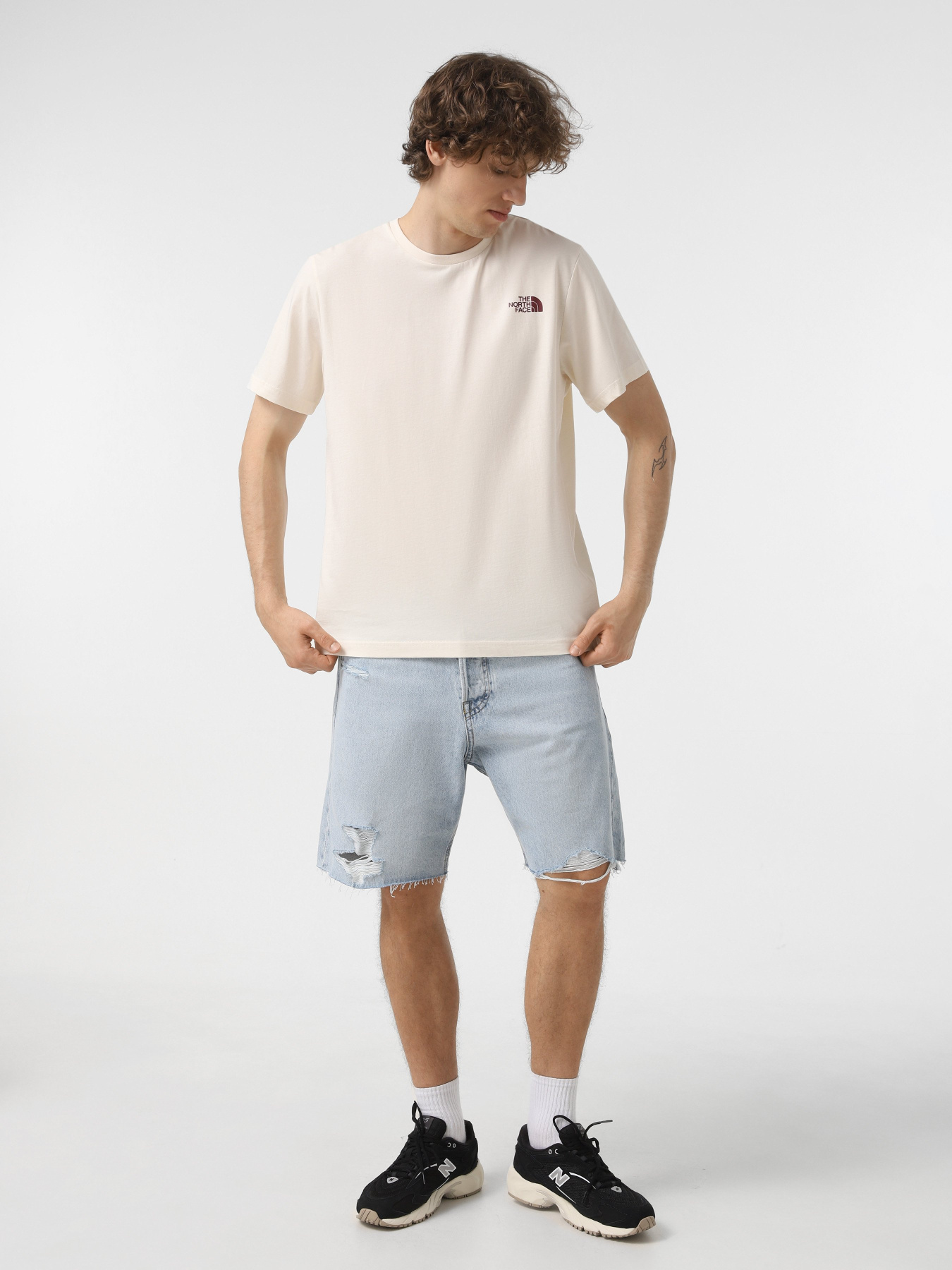 Футболка The North Face Topographic модель NF0A89DQQLI1 Фото