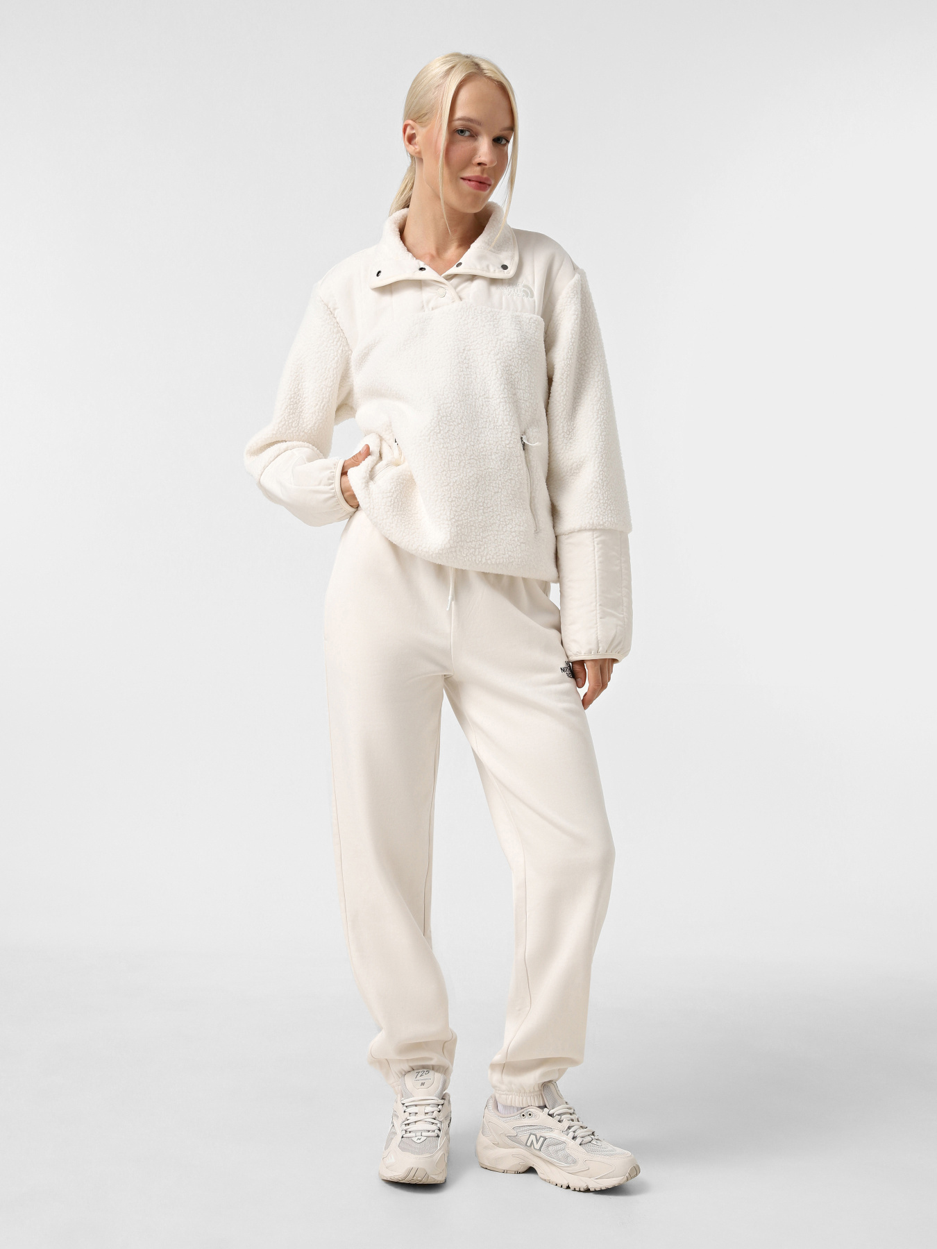 Джоггеры The North Face Essential модель NF0A8A6KQLI1 Фото