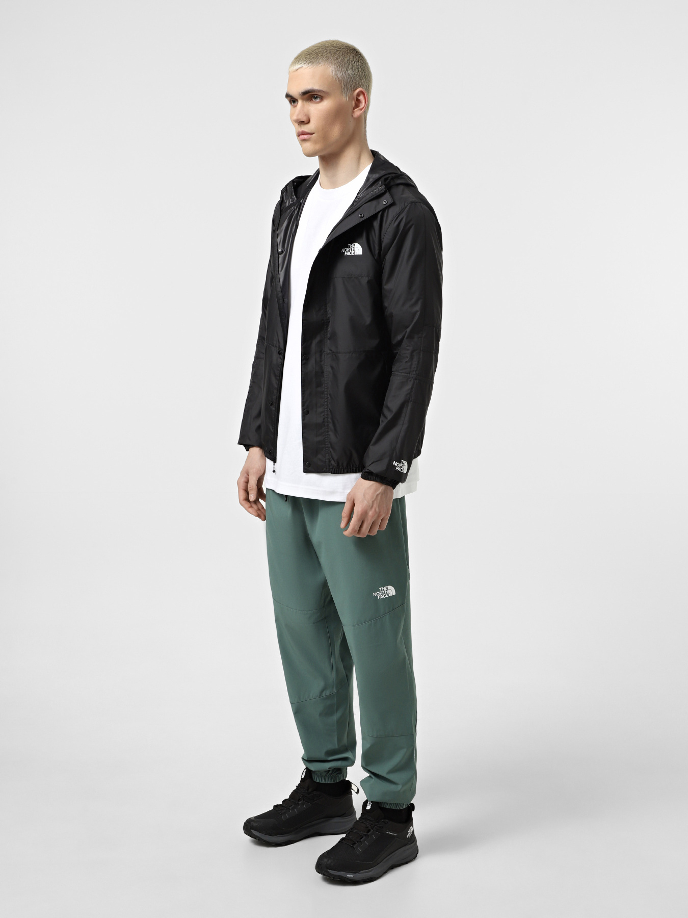 Вітровка The North Face Seasonal Mountain модель NF0A5IG34H01 Фото