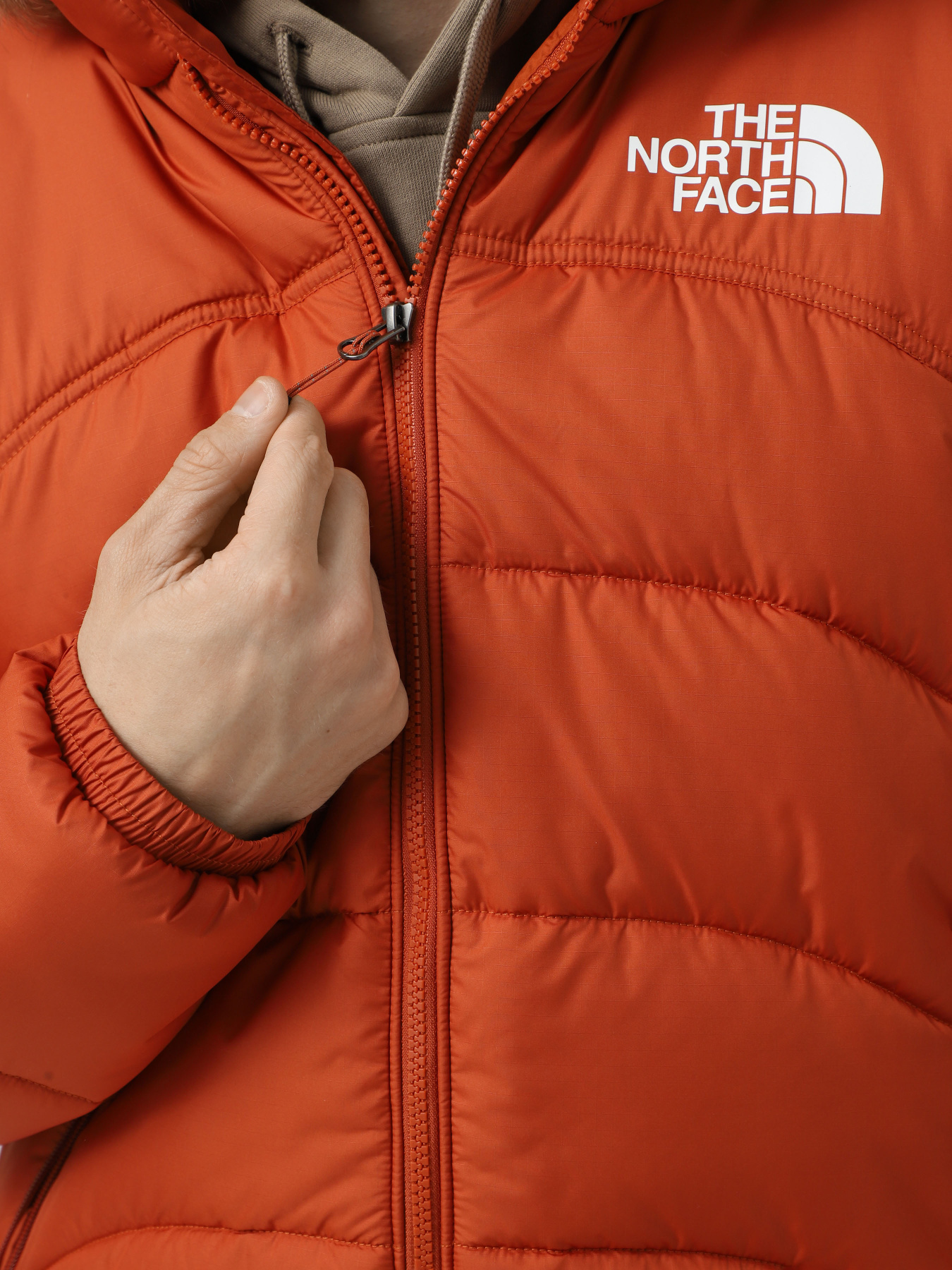 Зимняя куртка The North Face 2000 модель NF0A7URE1I01 Фото