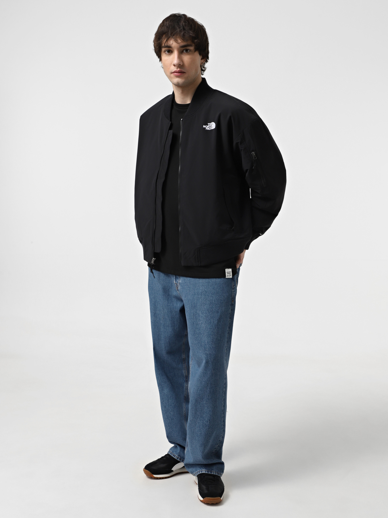 Бомбер The North Face Tnf Bomber модель NF0A88XZJK31 Фото