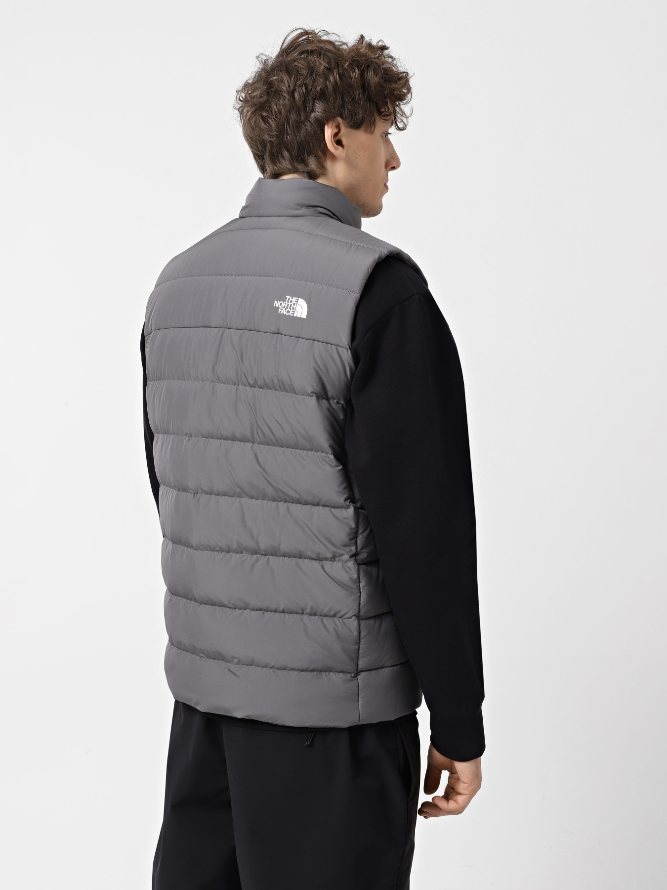 Утепленный жилет The North Face Aconcagua III модель NF0A84IK0UZ1 Фото