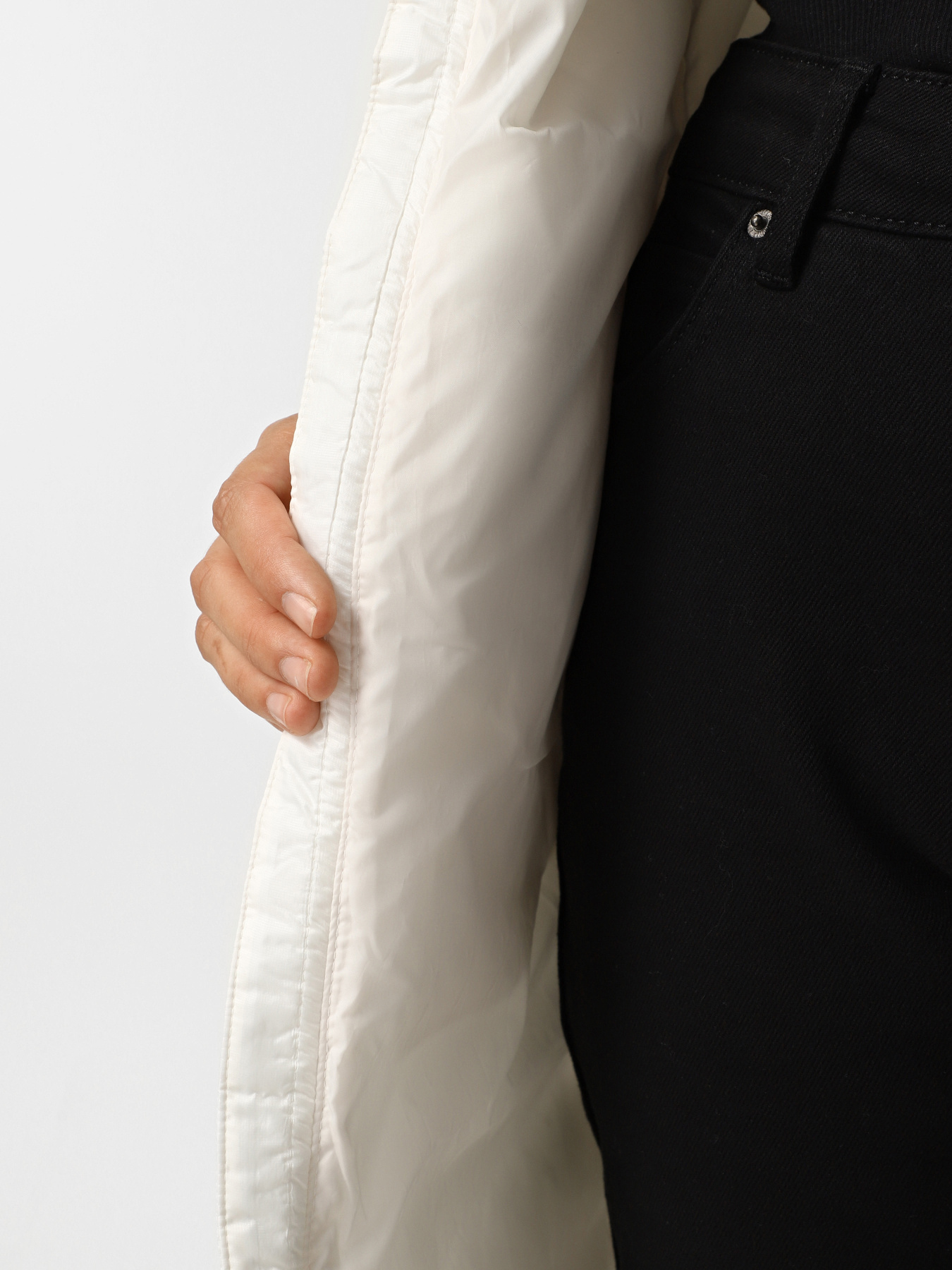 Демісезонна куртка The North Face Huila модель NF0A85AHQLI1 Фото