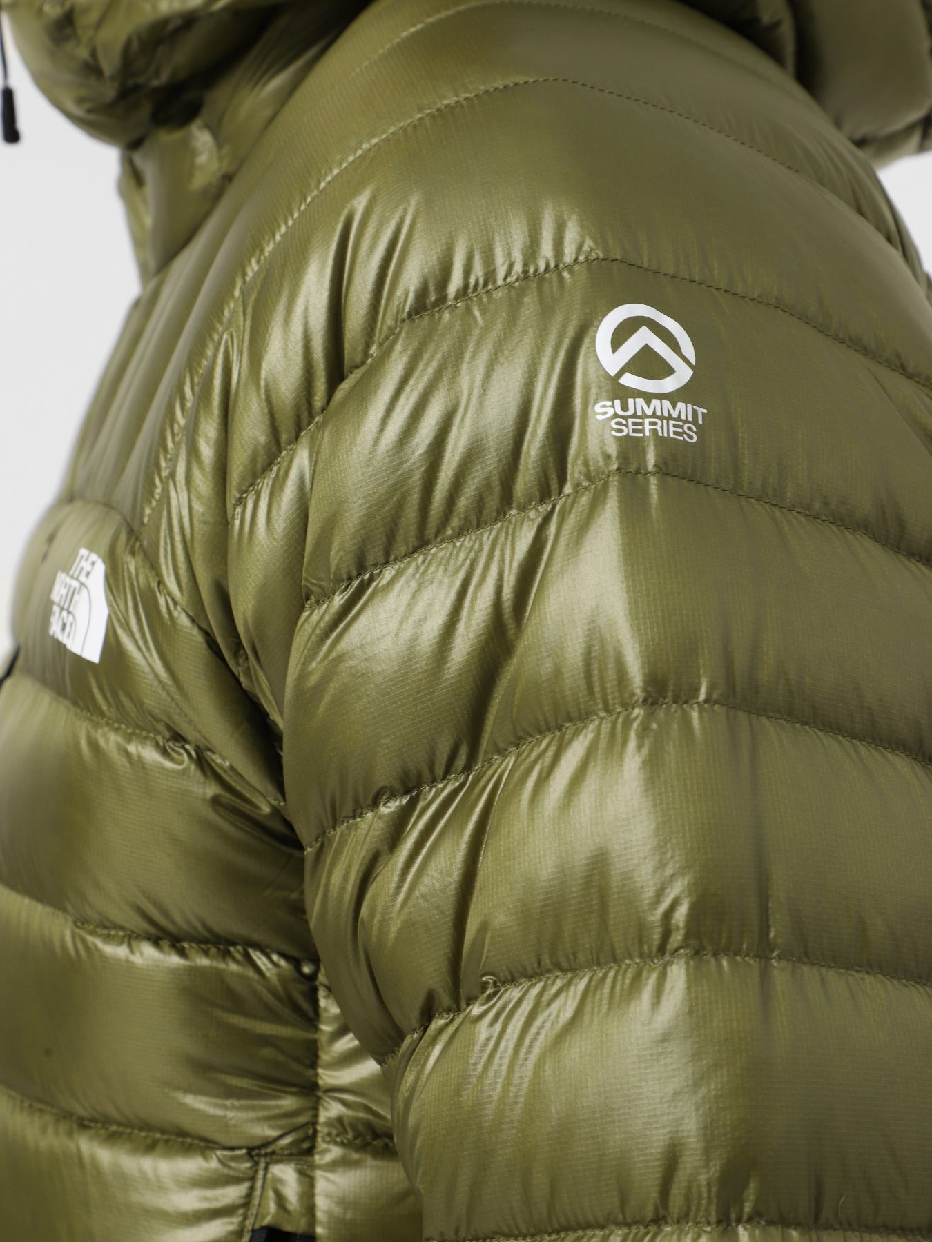 Демисезонная куртка The North Face Summit Breithorn Hooded Down модель NF0A87ZMPIB1 Фото