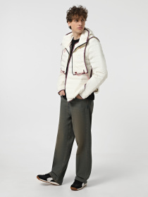 Аутдор та гірськолижна куртка The North Face A68-a Woven 50/50 модель NF0A87VGRO61 Фото