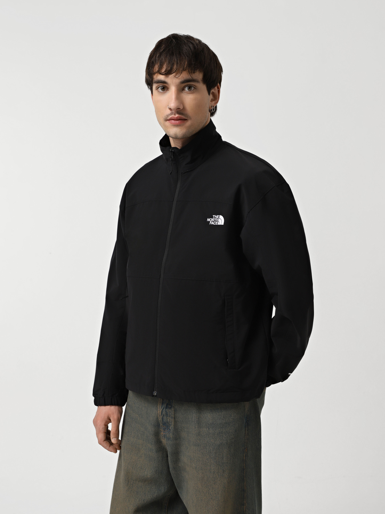 Куртки та дублянки The North Face Easy Wind Track модель NF0A88XYJK31 Фото