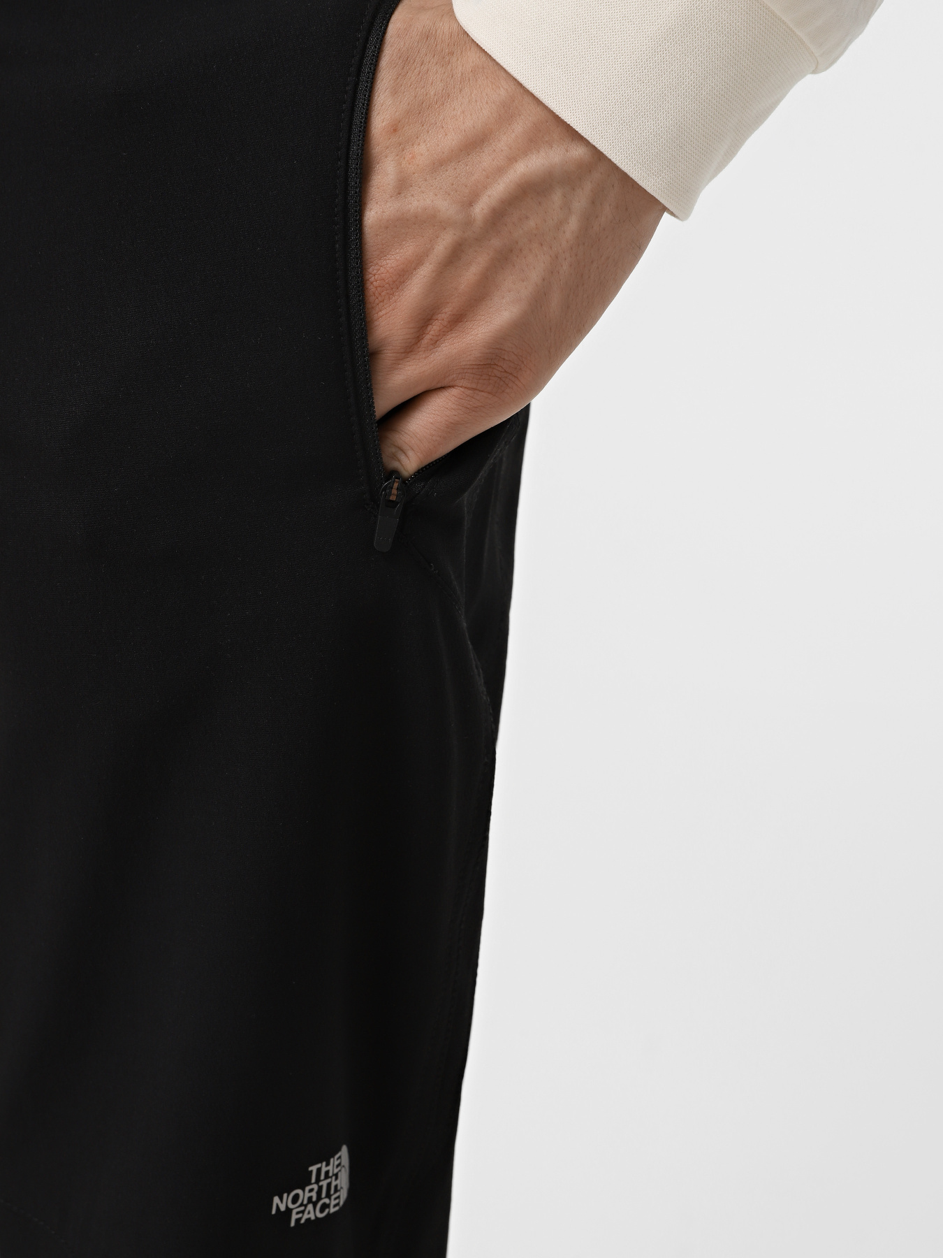 Спортивні штани The North Face Quest Softshel модель NF0A4M774H01 Фото