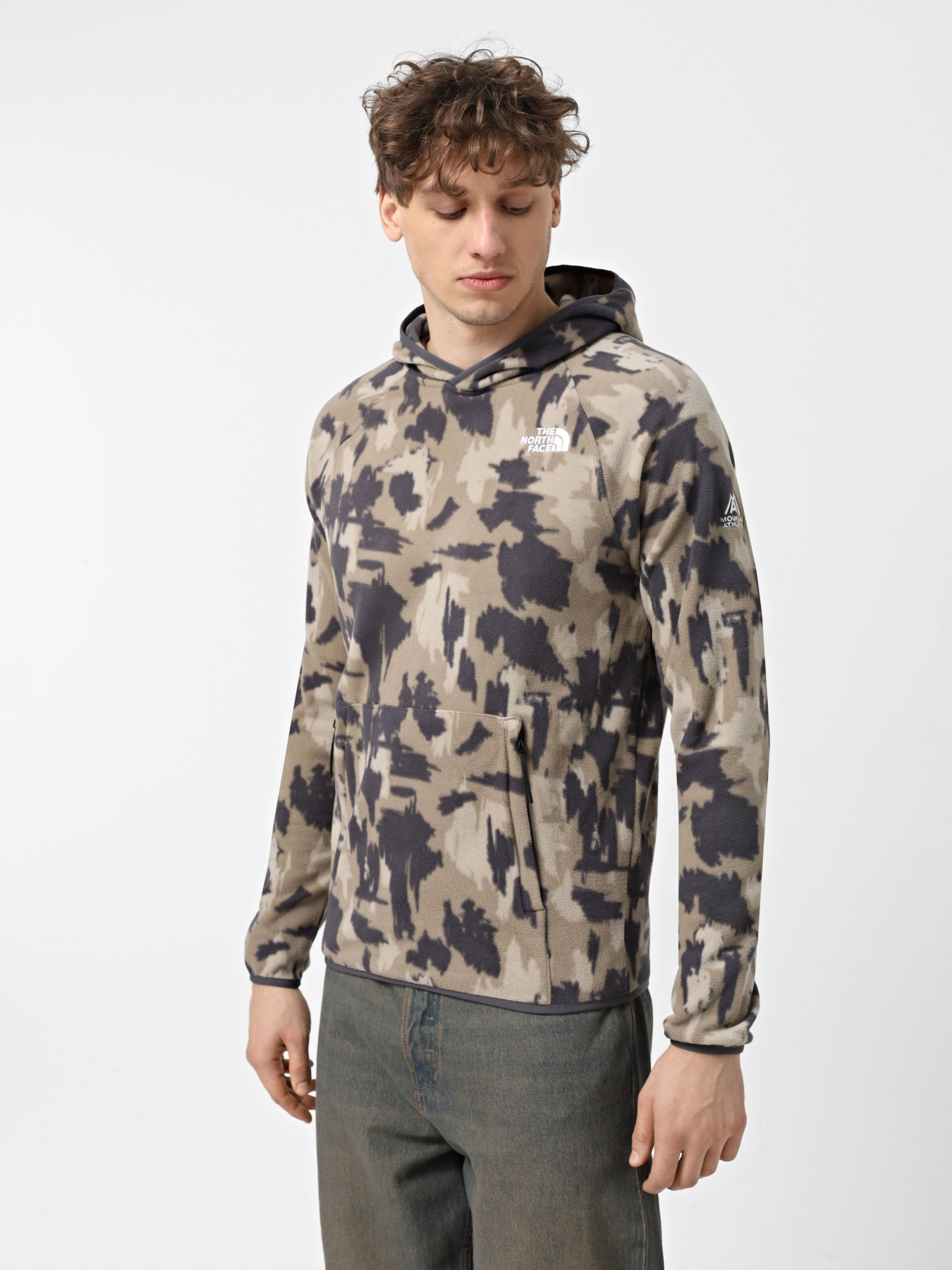 Худи The North Face Mountain Athletics модель NF0A893J6VO1 Худи The North Face Mountain Athletics модель NF0A893J6VO1 Фото