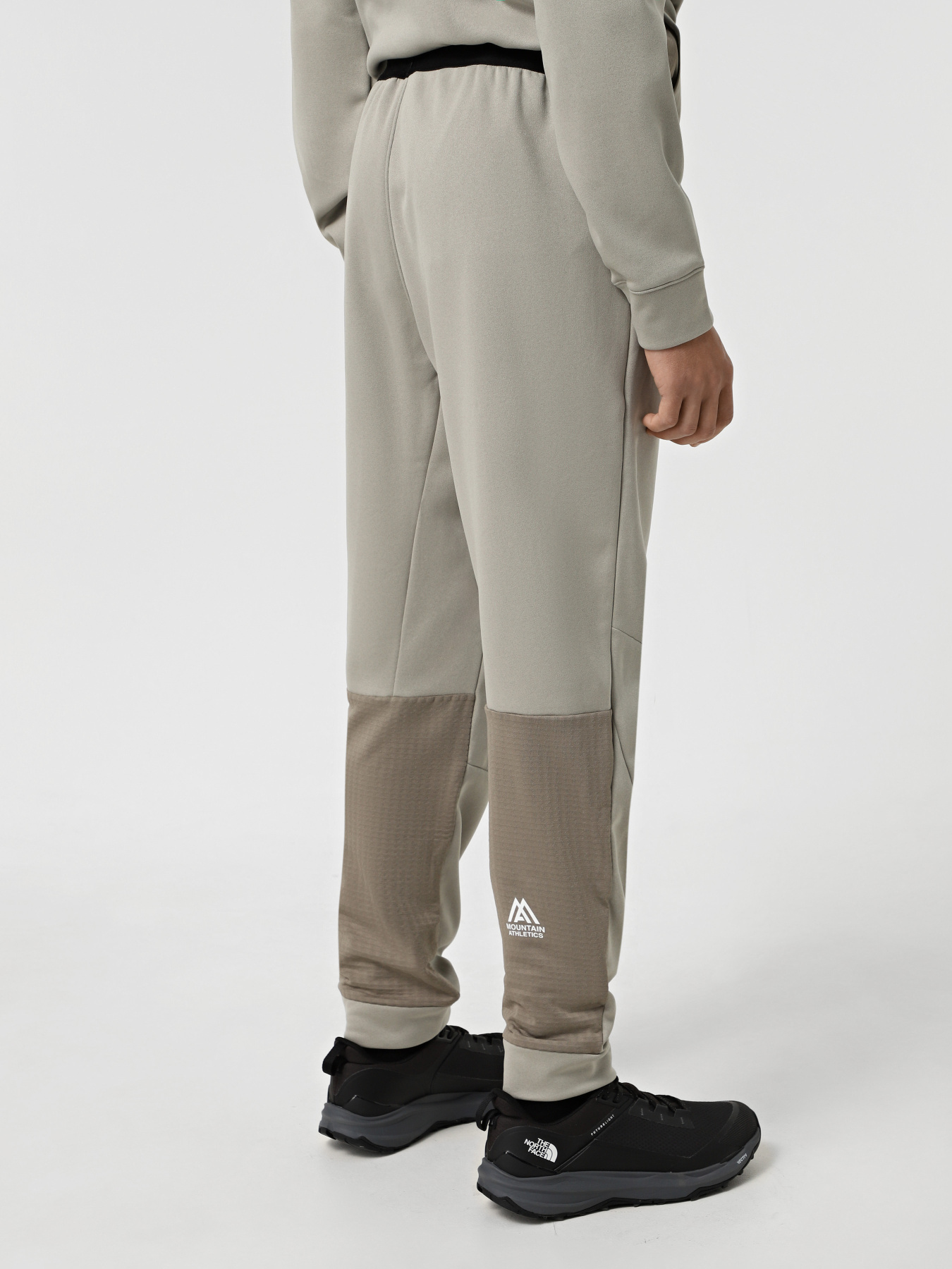 Штани спортивні The North Face Mountain Athletics Fleece модель NF0A893S5II1 Фото