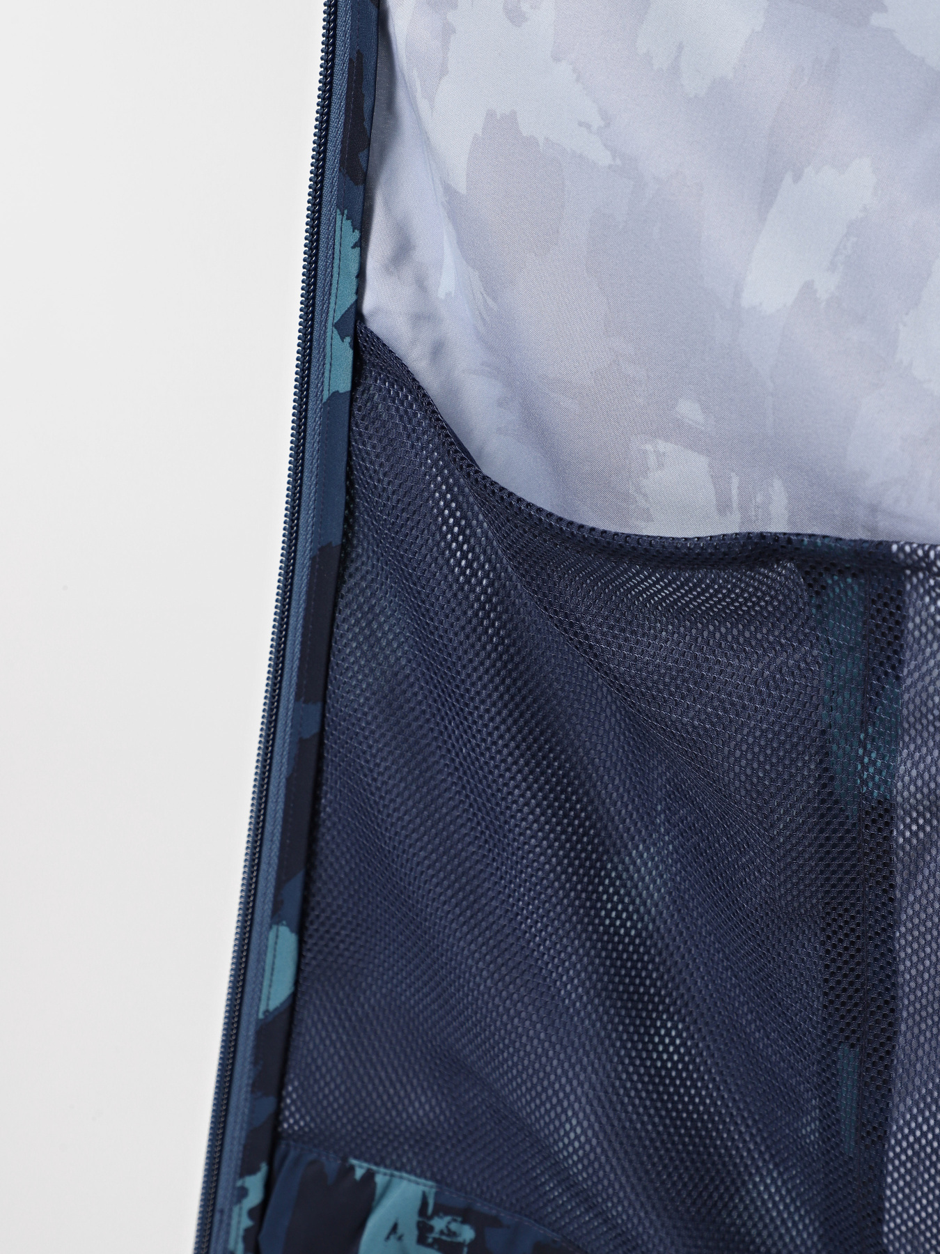 Ветровка The North Face Mountain Athletics модель NF0A89WV6VI1 Фото