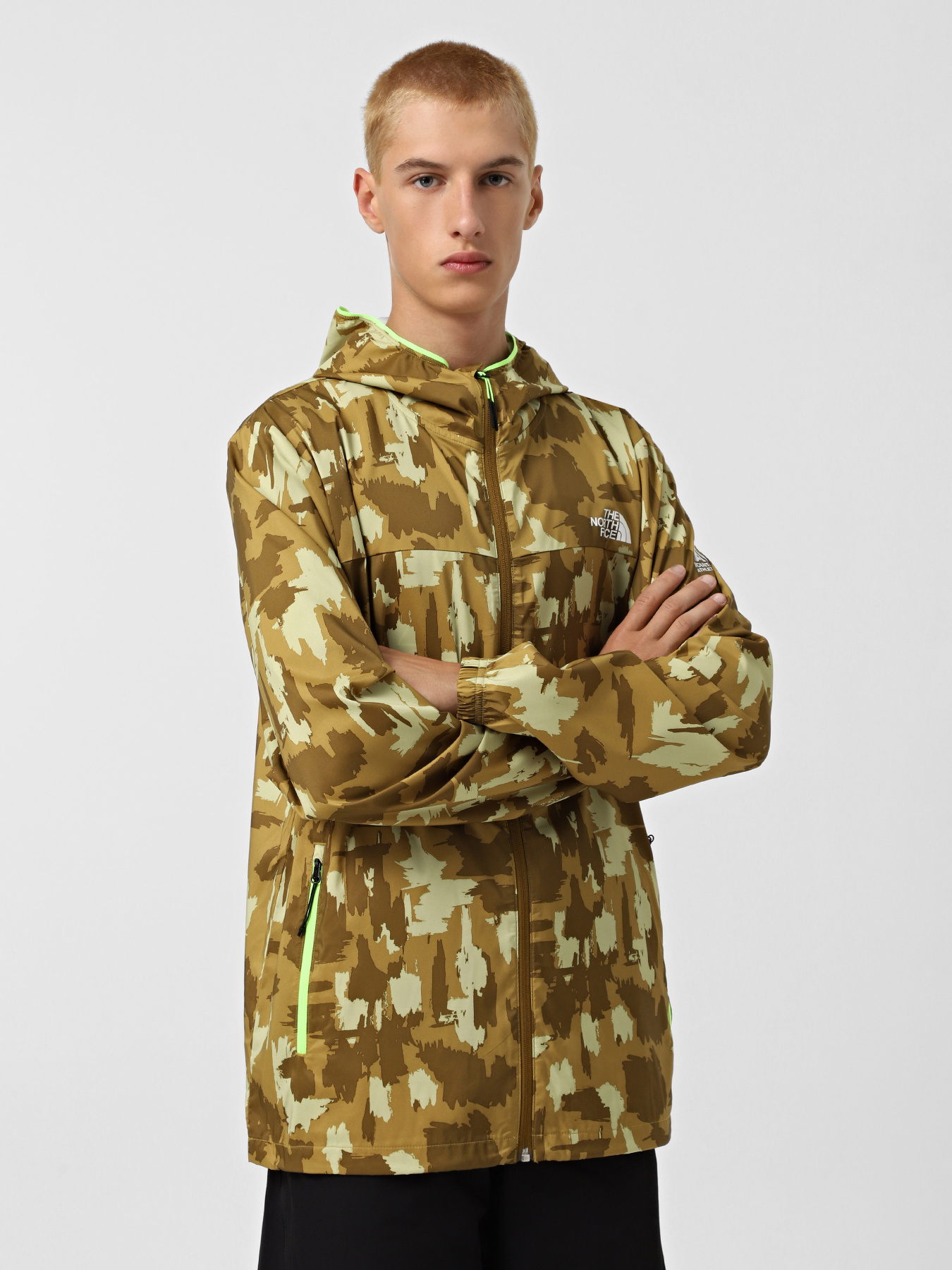 Ветровка The North Face Mountain Athletics модель NF0A89WV6UO1 Фото