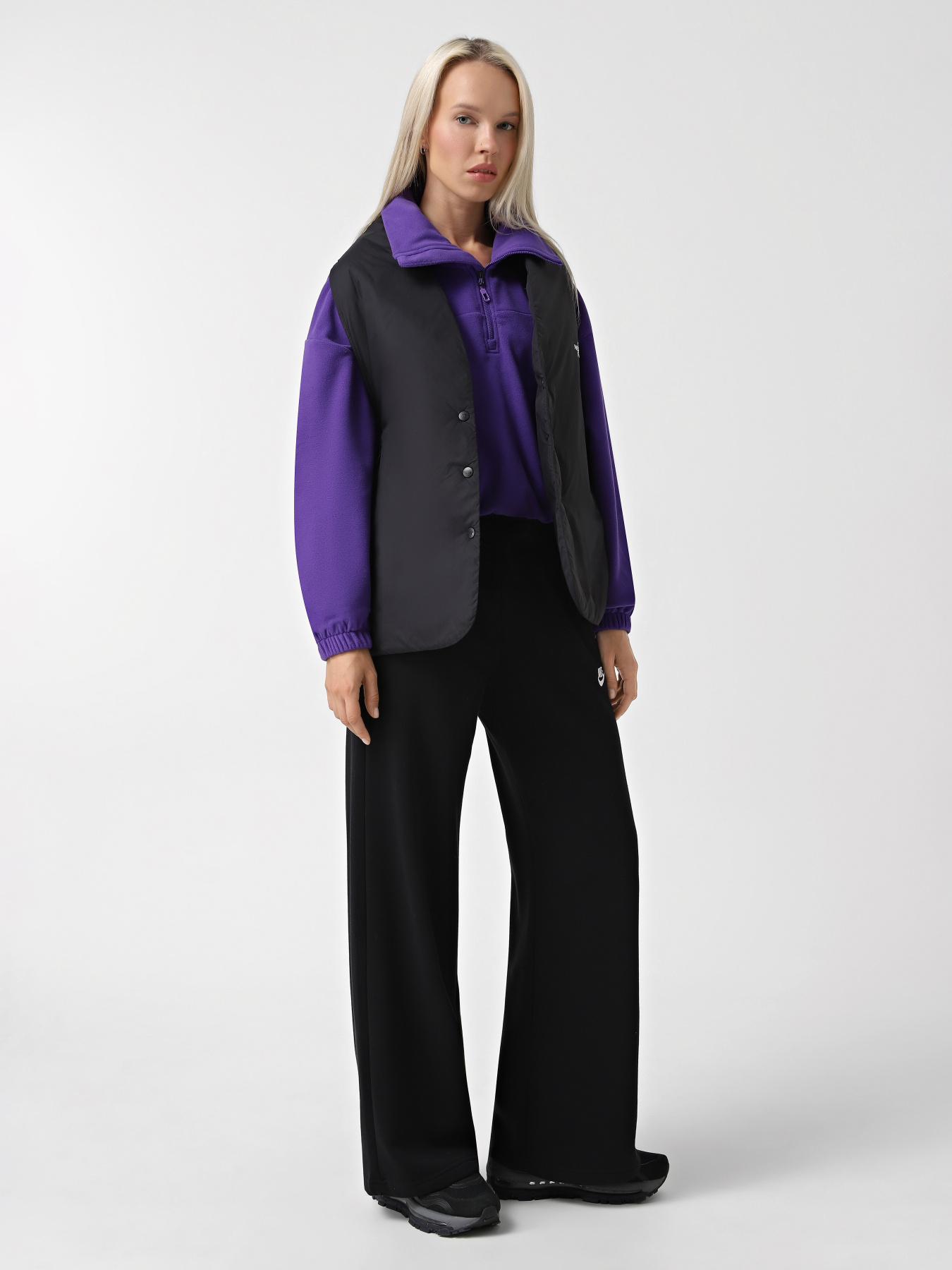 Утепленный жилет The North Face Mountain Athletics модель NF0A89HXJK31 Фото