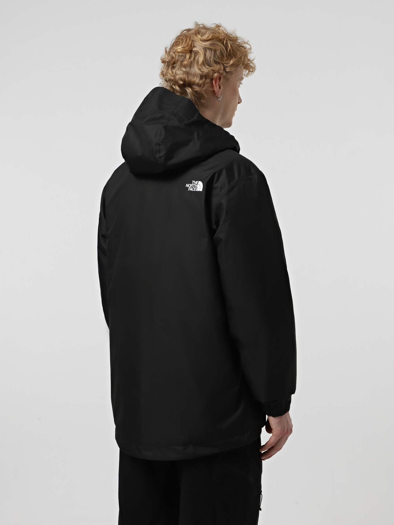 Демисезонная куртка The North Face Quest Insulated модель NF00C302KX71 Фото