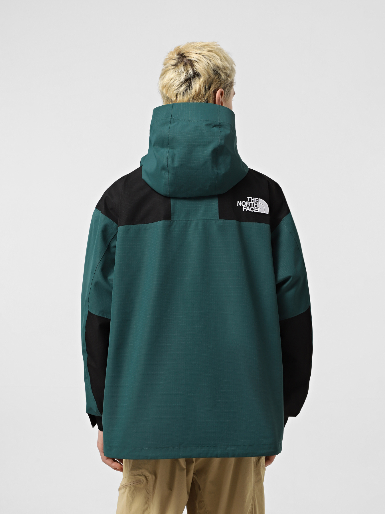Ветровка The North Face Dryvent Mono Mountain модель NF0A88XF5861 Фото