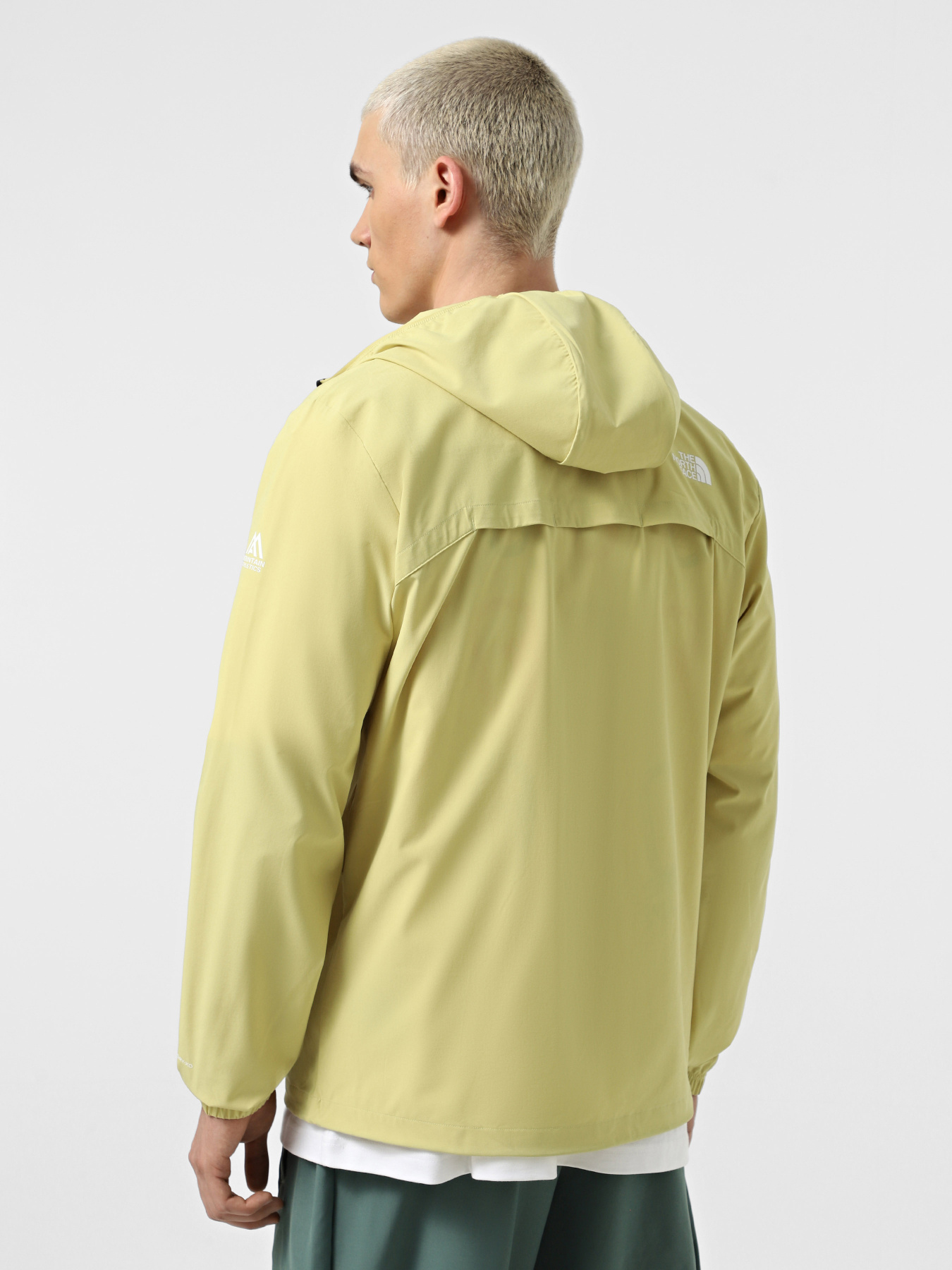 Ветровка The North Face Mountain Athletics Hooded Wind модель NF0A8BP10UO1 Фото