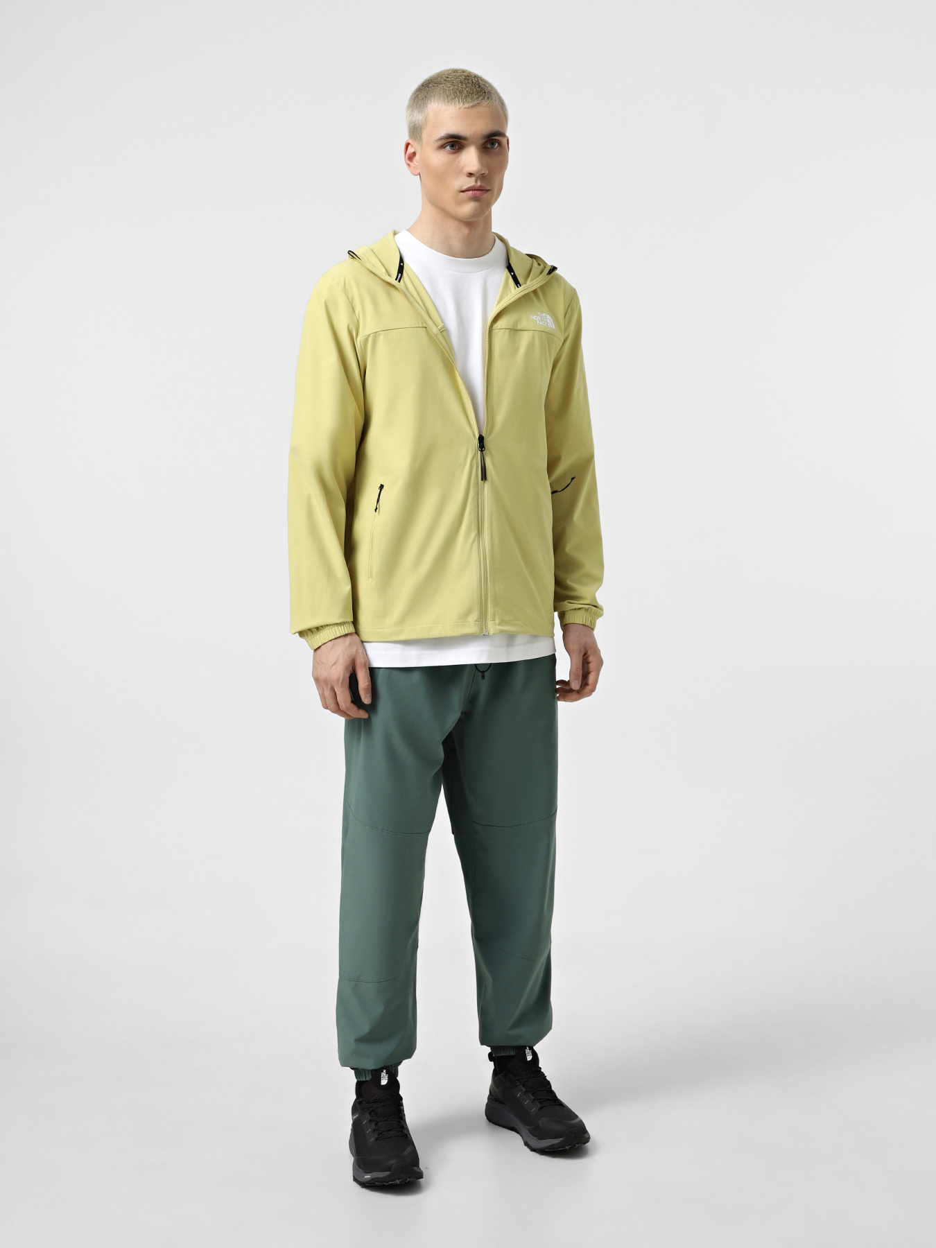 Вітровка The North Face Mountain Athletics Hooded Wind модель NF0A8BP10UO1 Фото