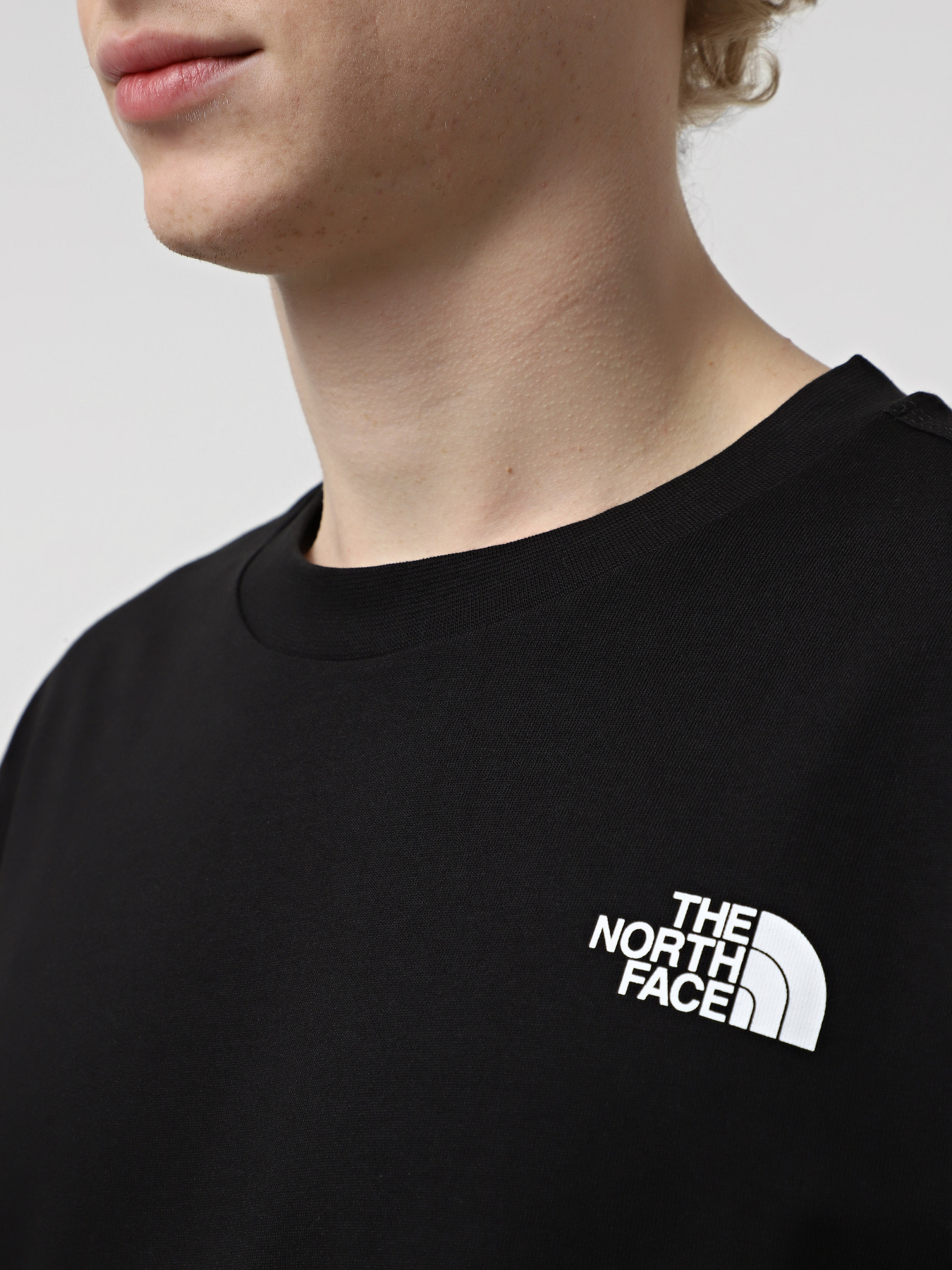 Лонгслів The North Face Ls Nse Oversized модель NF0A8C3ZJK31 Лонгслів The North Face Ls Nse Oversized модель NF0A8C3ZJK31 Фото