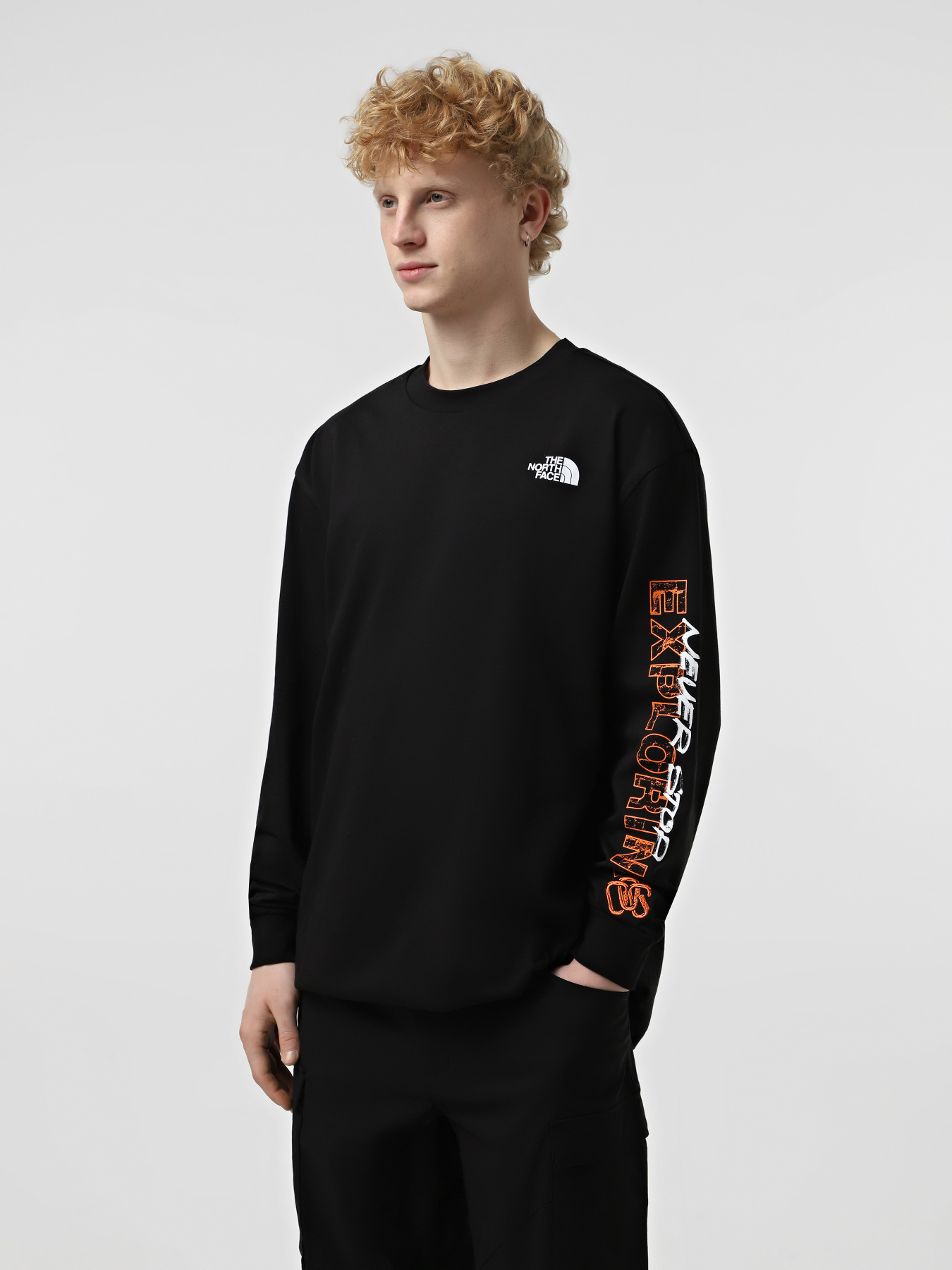 Лонгслів The North Face Ls Nse Oversized модель NF0A8C3ZJK31 Лонгслів The North Face Ls Nse Oversized модель NF0A8C3ZJK31 Фото