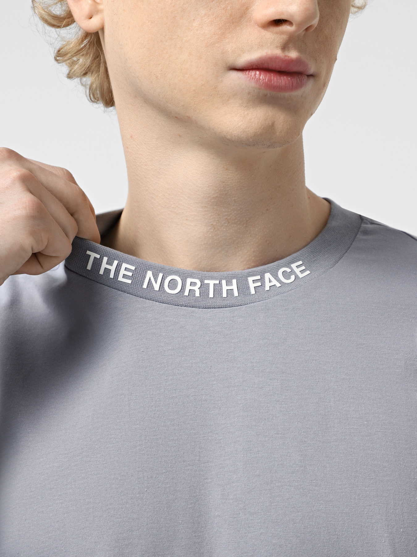 Футболка The North Face Zumu модель NF0A87DD42J1 Фото