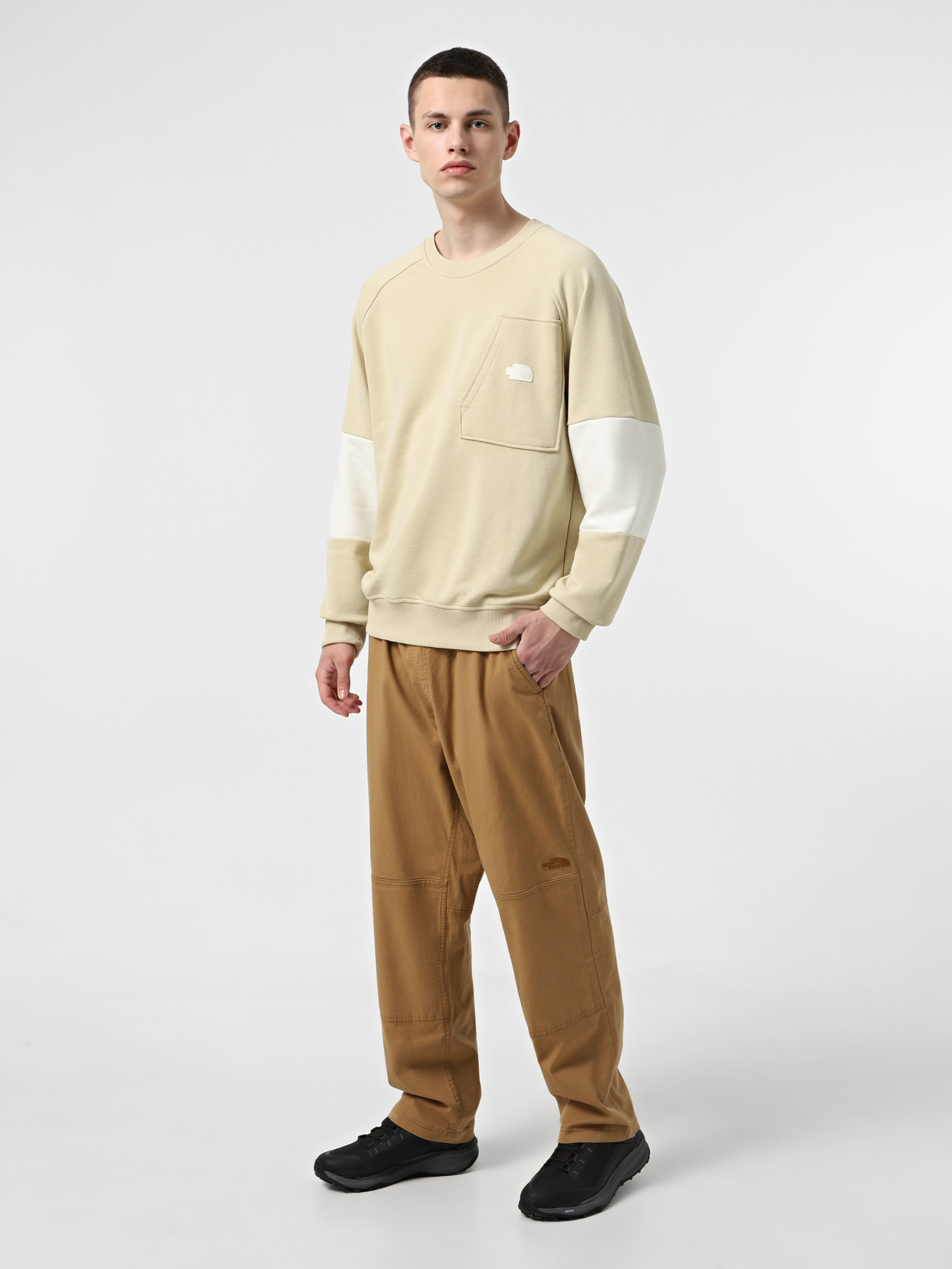 Повсякденні штани The North Face Belted модель NF0A8B621731 Фото