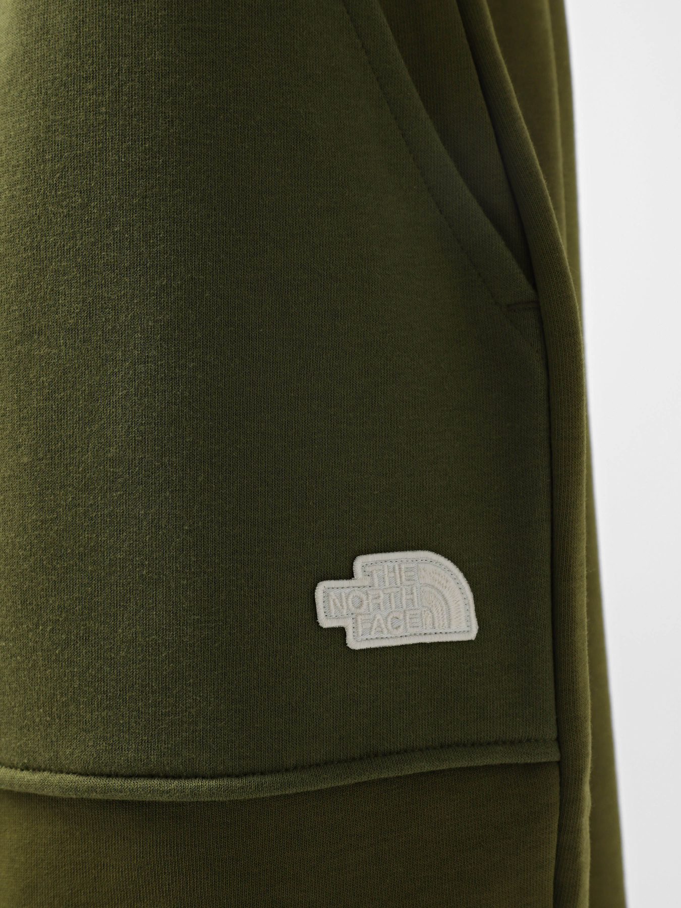 Повсякденні шорти The North Face Terry модель NF0A8C29PIB1 Фото