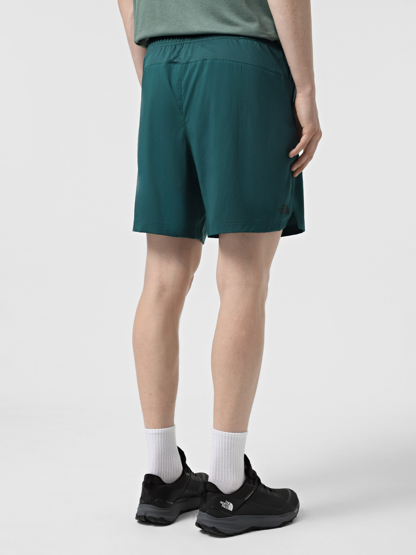 Спортивні шорти The North Face 24/7 7in Shorts Graphic модель NF0A8BP66GI1 Фото