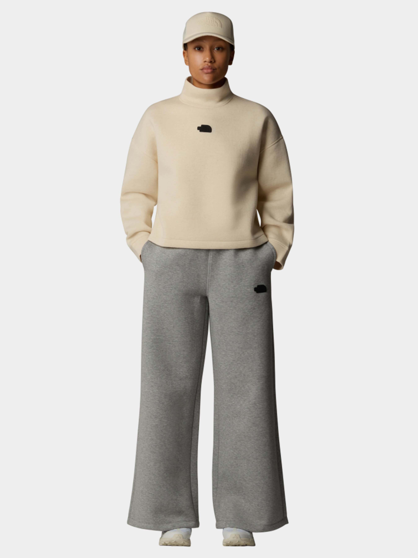 Водолазка The North Face Mock Neck Relaxed модель NF0A89C1QMO1 Фото