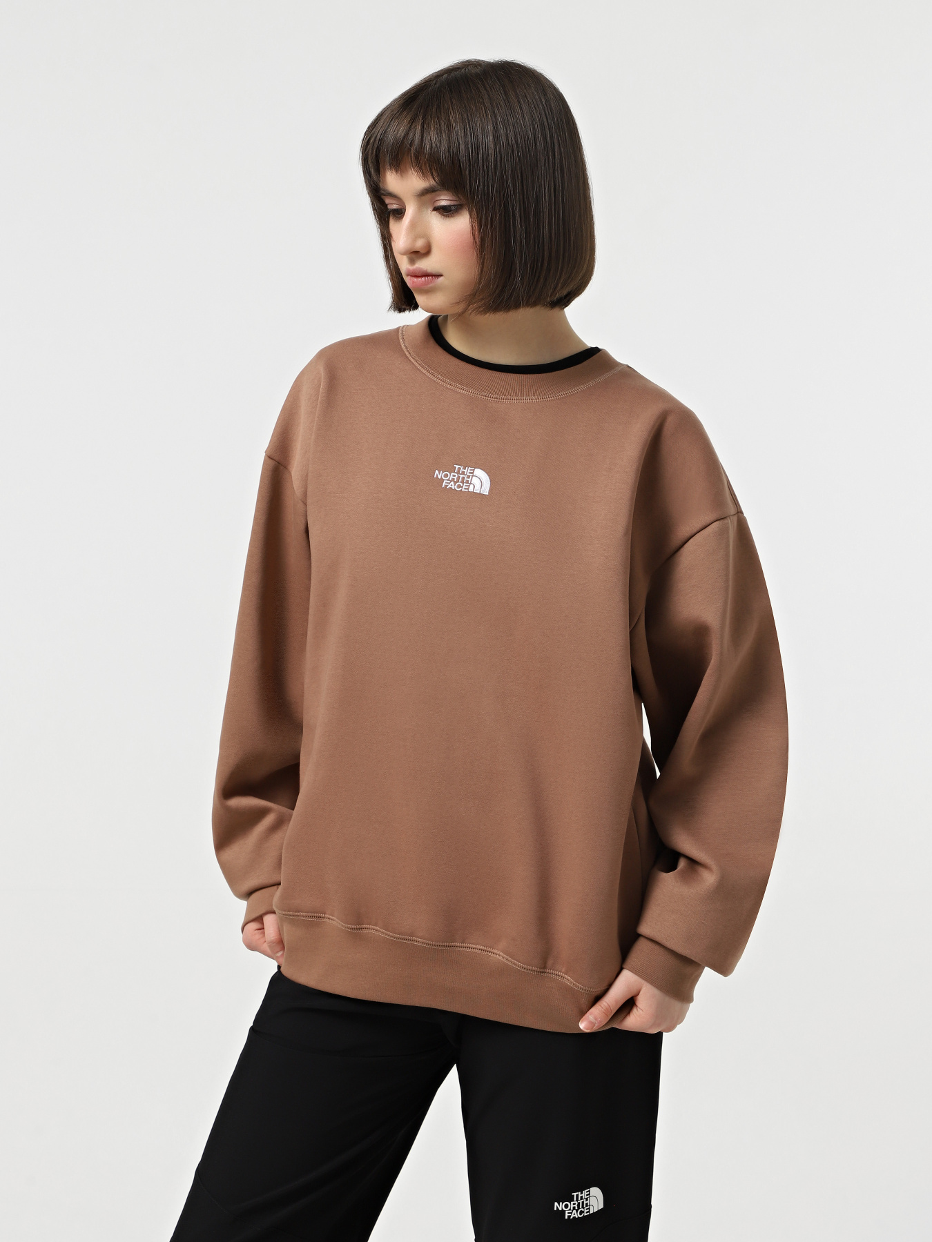 Світшот The North Face Essential Oversize Crew модель NF0A89EP6IH1 Фото